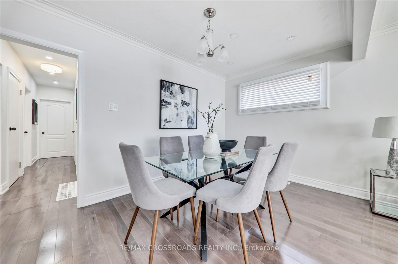 Photo 10 of 31 Benlight Crescent, Scarborough, Woburn — HOMEH