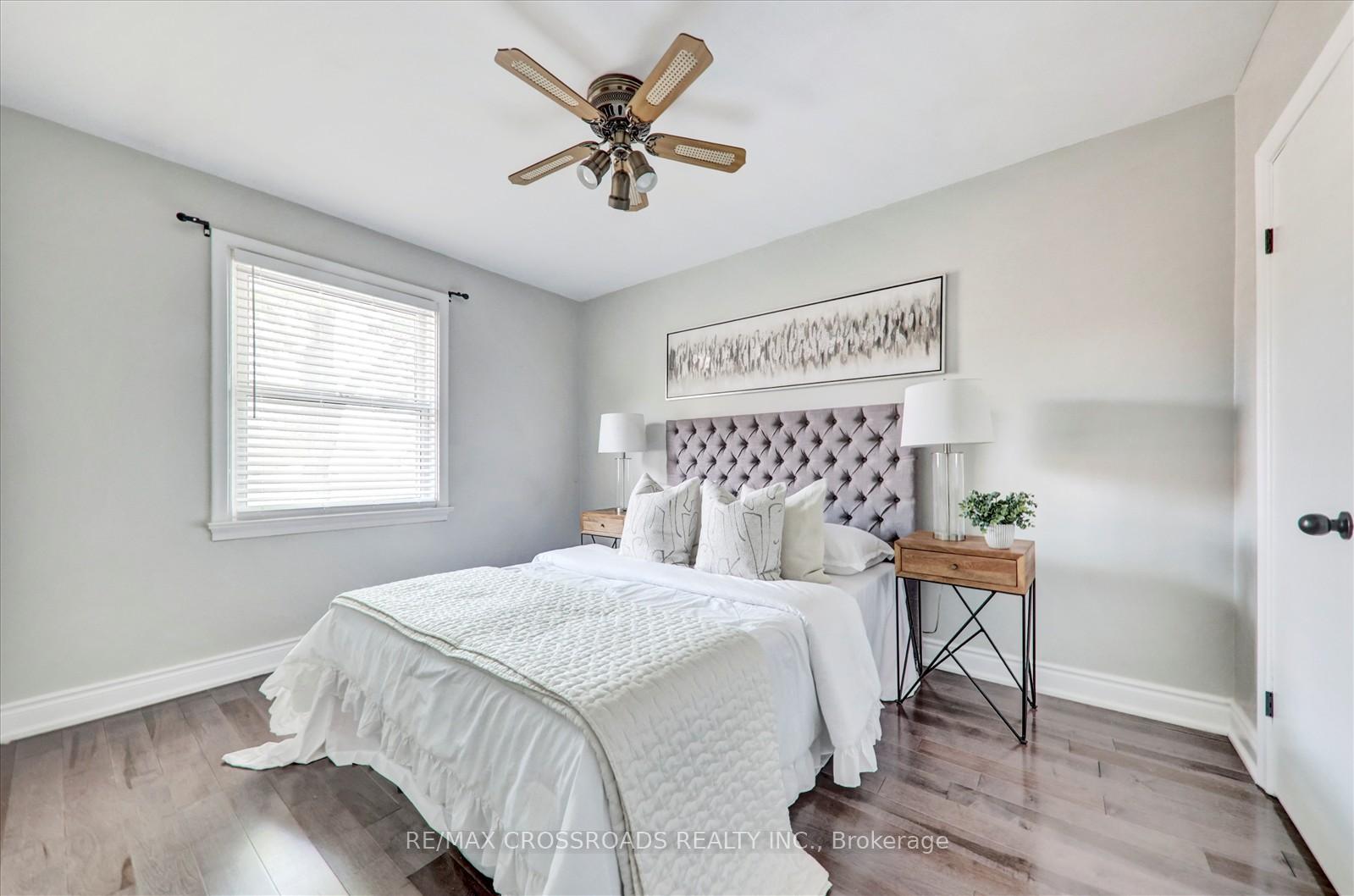 Photo 19 of 31 Benlight Crescent, Scarborough, Woburn — HOMEH