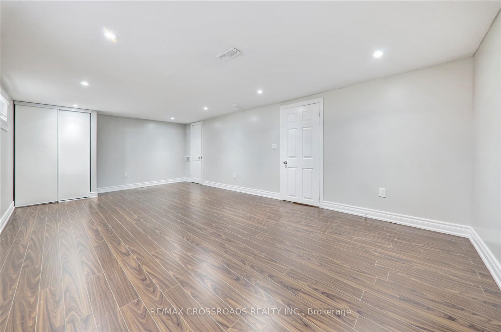 Photo 26 of 31 Benlight Crescent, Scarborough, Woburn — HOMEH