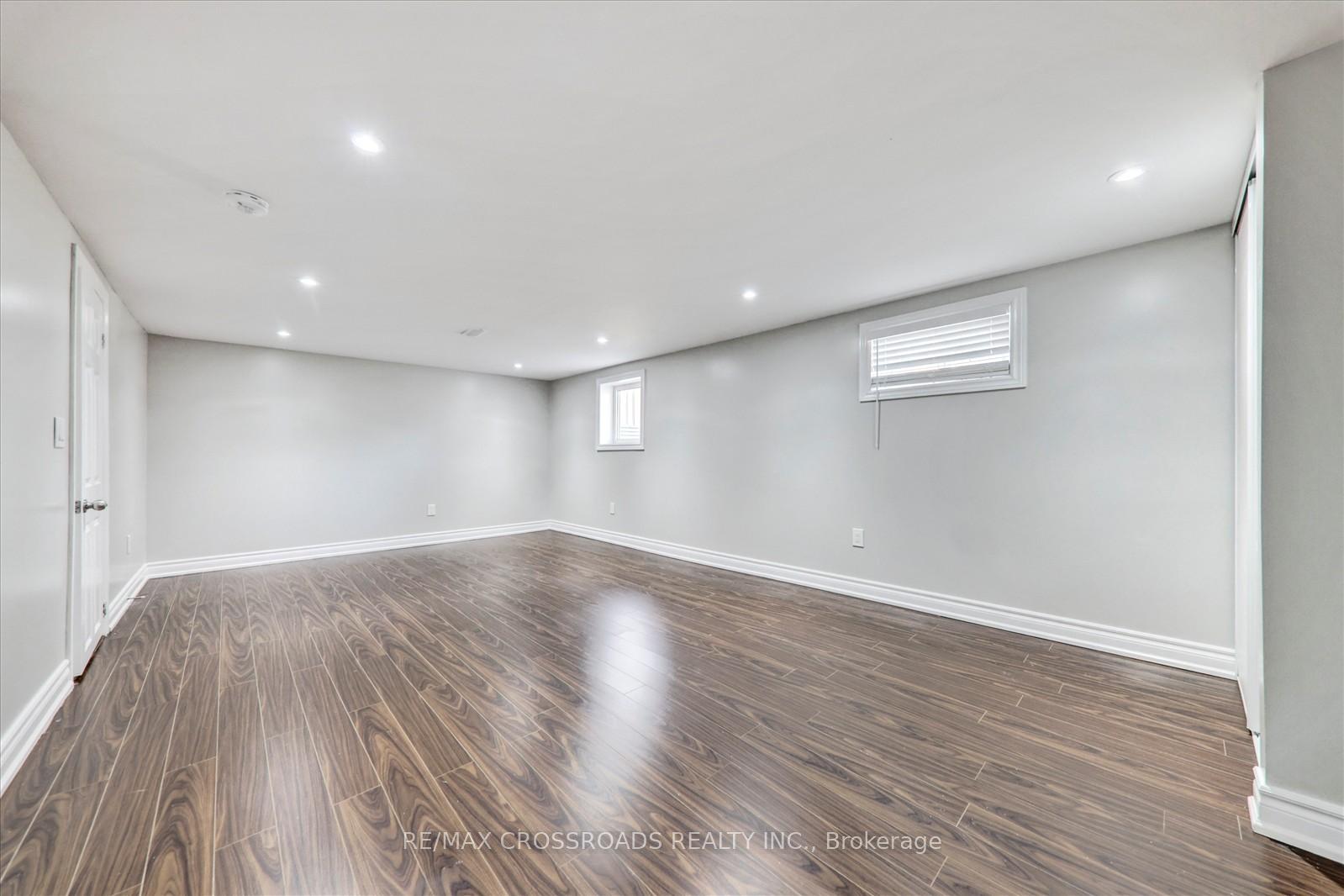 Photo 27 of 31 Benlight Crescent, Scarborough, Woburn — HOMEH