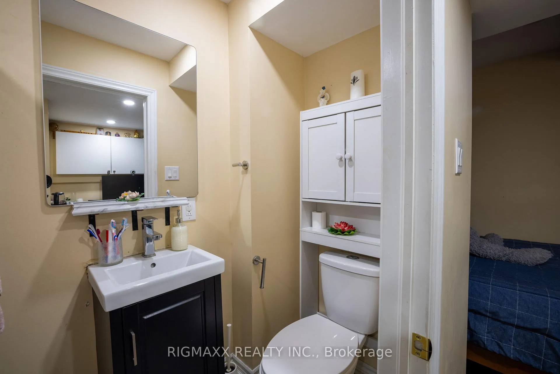 Photo 30 of 81 Bernard Avenue, Brampton, Fletcher's Creek South — HOMEH