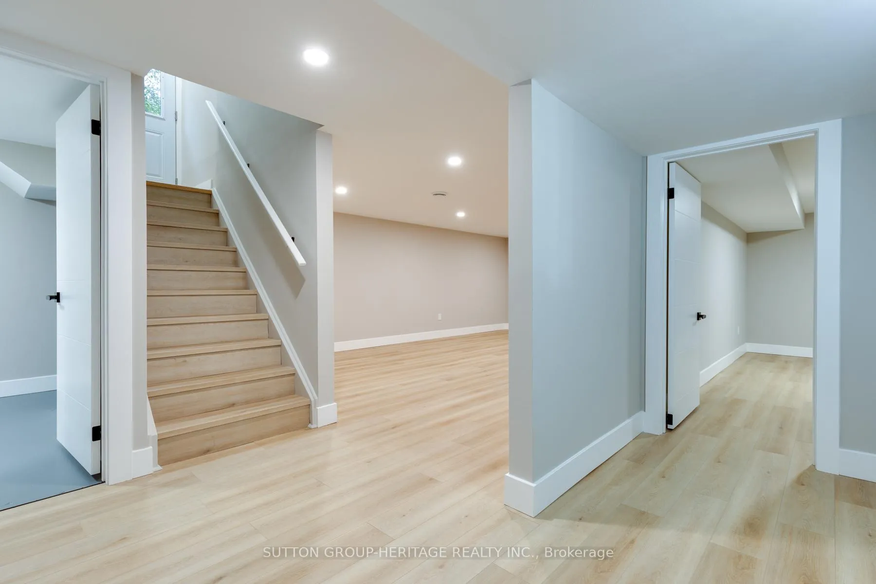 Photo 34 of 77 Claymore Crescent, Oshawa, Eastdale — HOMEH