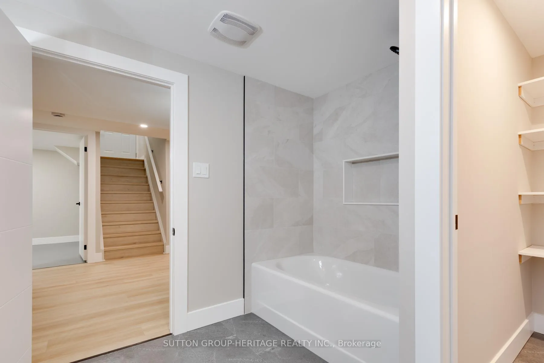 Photo 45 of 77 Claymore Crescent, Oshawa, Eastdale — HOMEH