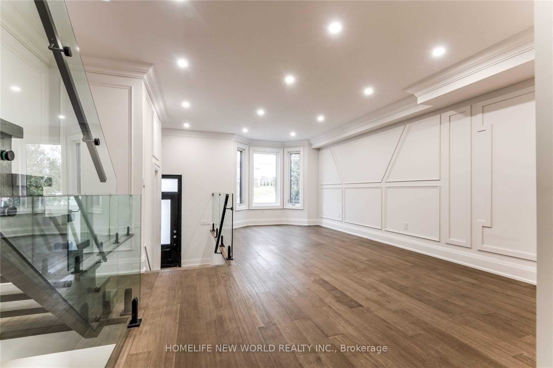 Photo 3 of 195 Danforth Road, Scarborough, Oakridge — HOMEH
