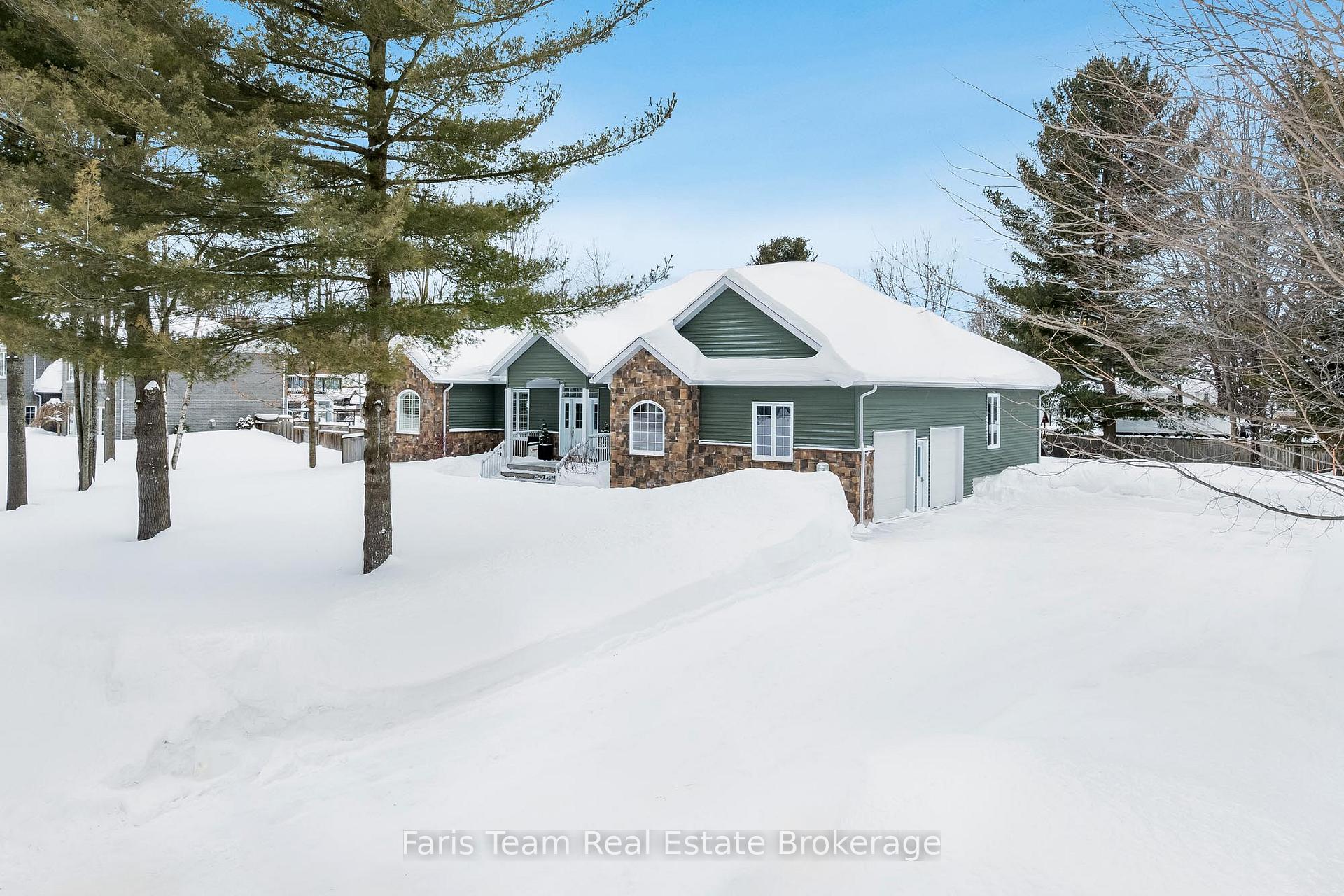 Photo 4 of 32 Bailey Crescent, Tiny, Wyevale — HOMEH