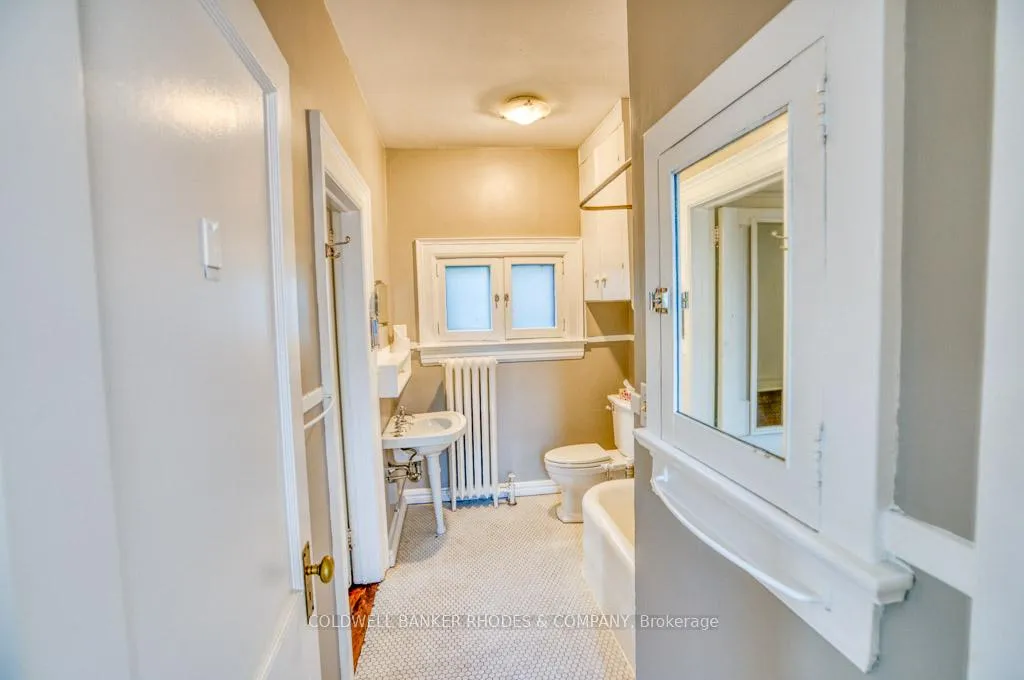 Photo 24 of Unit 1, 8 1/5 Range Road, Ottawa, Sandy Hill — HOMEH