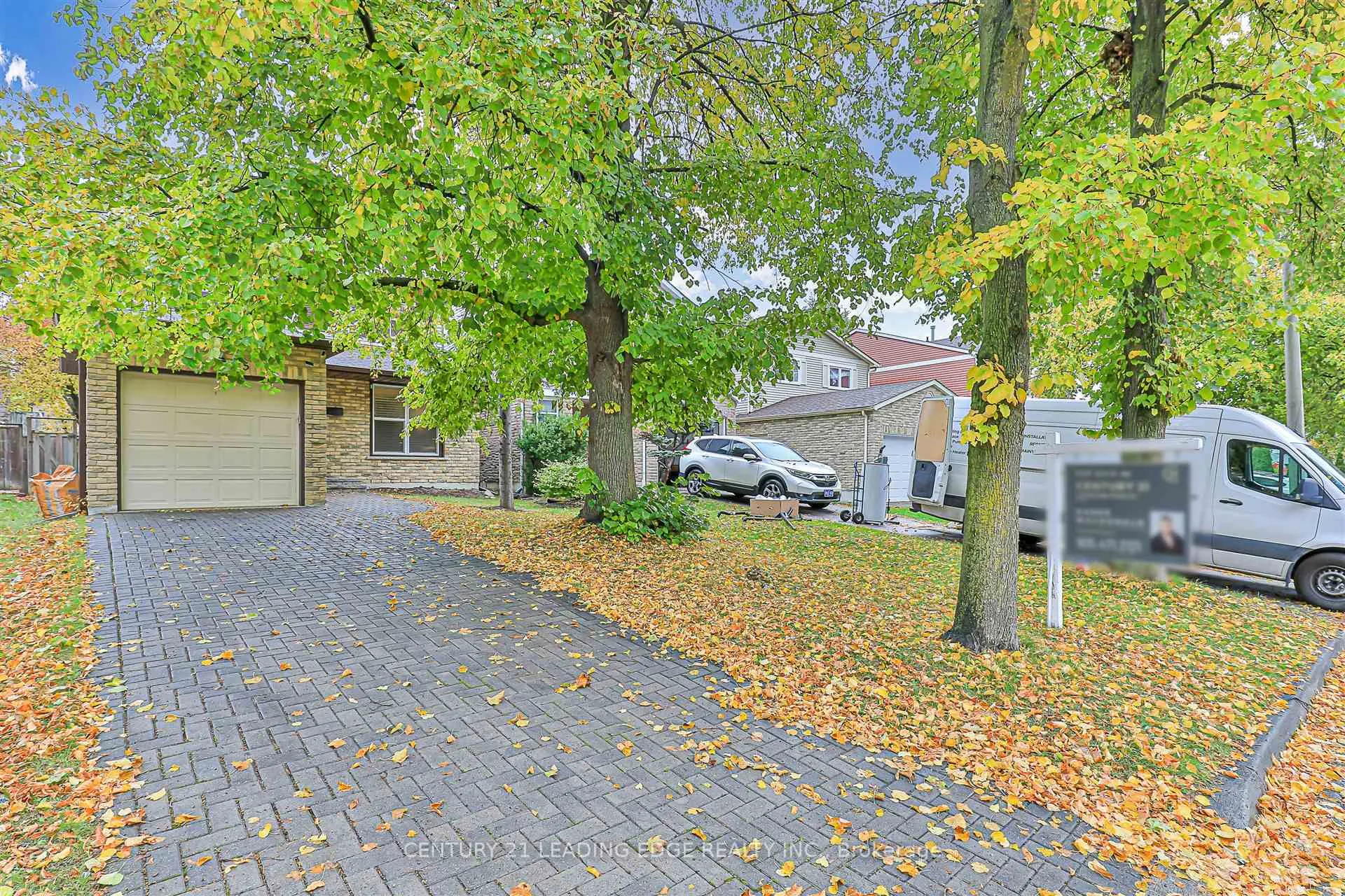 Photo 3 of 65 Karma Road, Markham, Markville — HOMEH