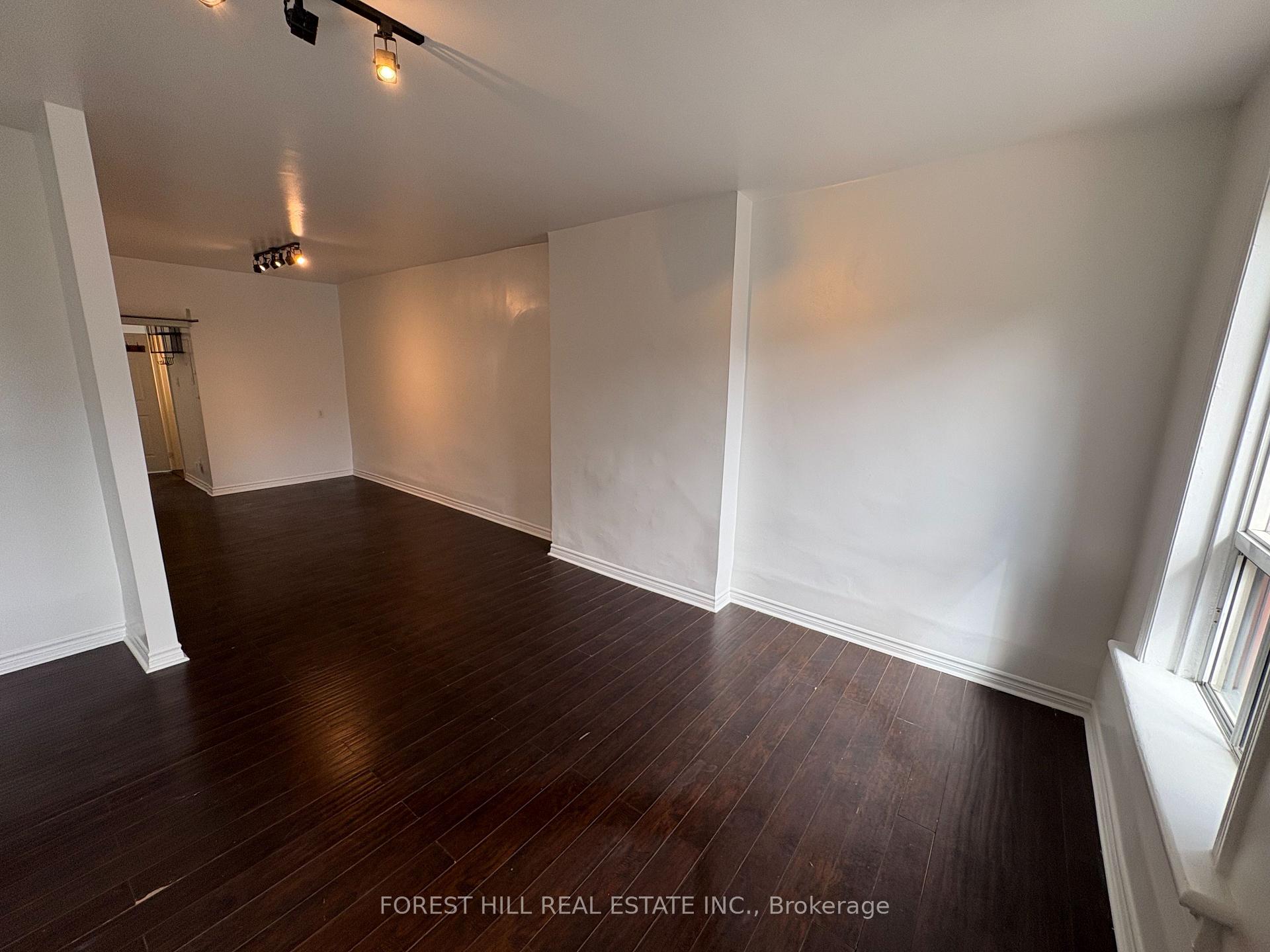 Photo 7 of Unit 2, 480 Queen Street W, Toronto, Kensington-Chinatown — HOMEH