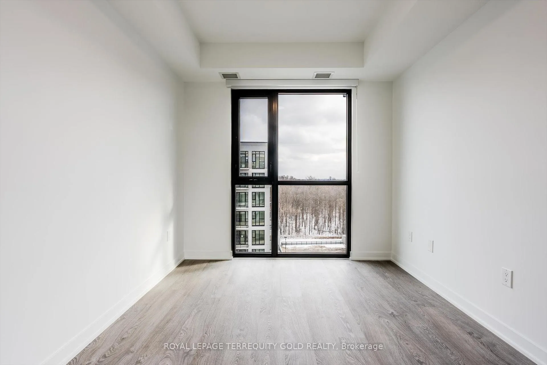 Photo 18 of Unit 705, 720 Whitlock Avenue, Milton, Cobban — HOMEH