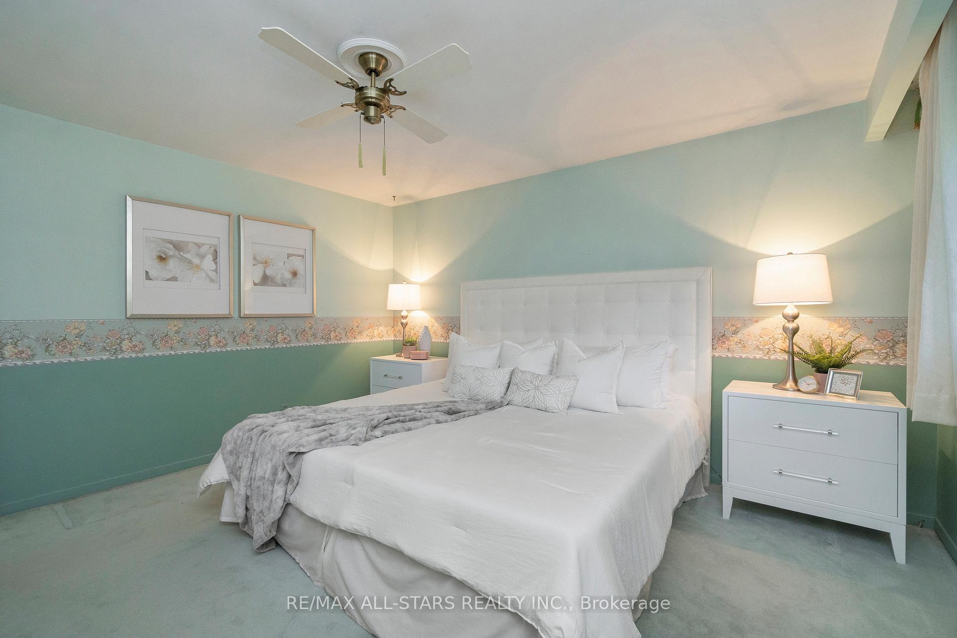 Photo 1 of 24 Ensign Place, Scarborough, Woburn — HOMEH