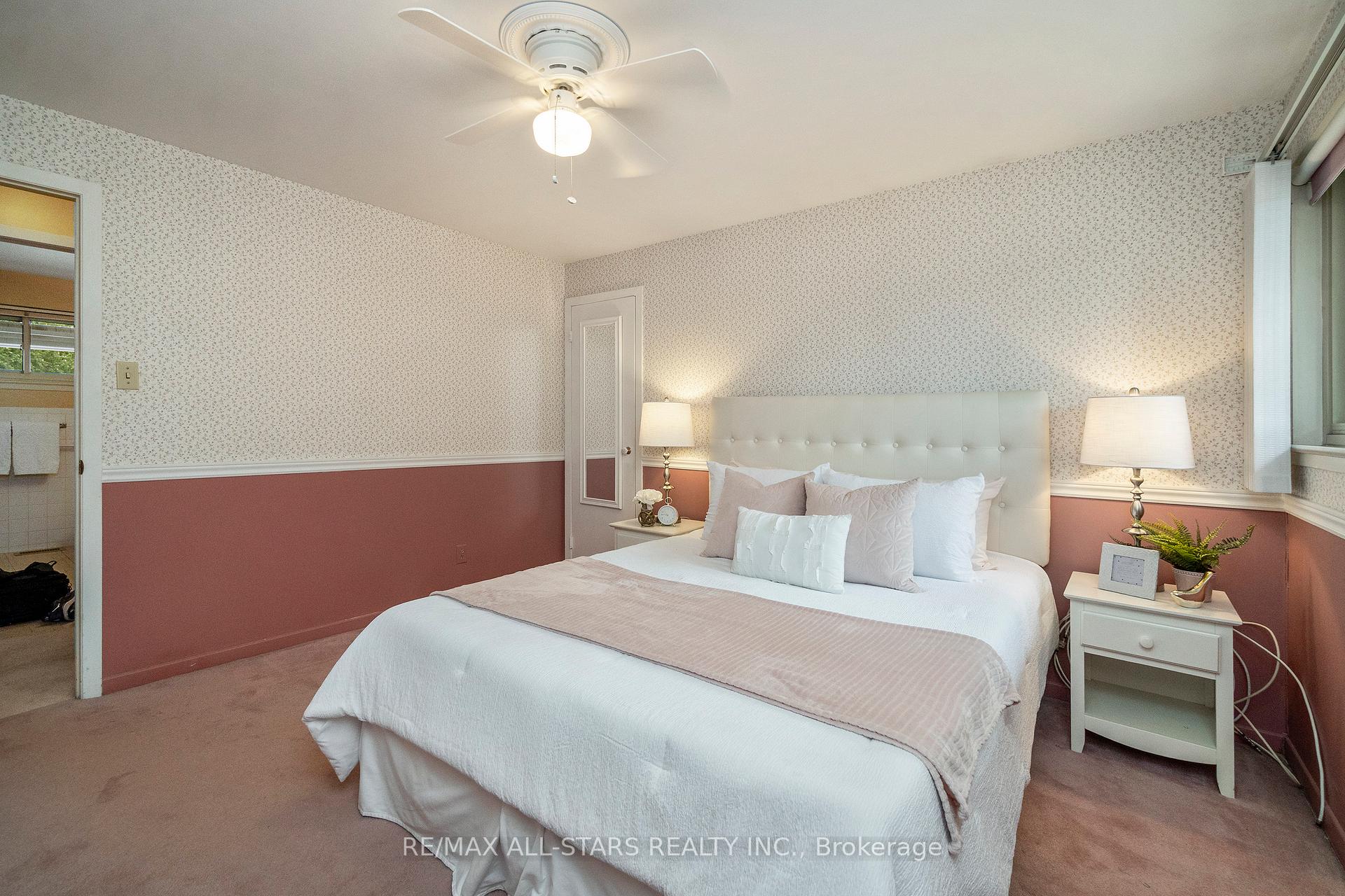 Photo 5 of 24 Ensign Place, Scarborough, Woburn — HOMEH