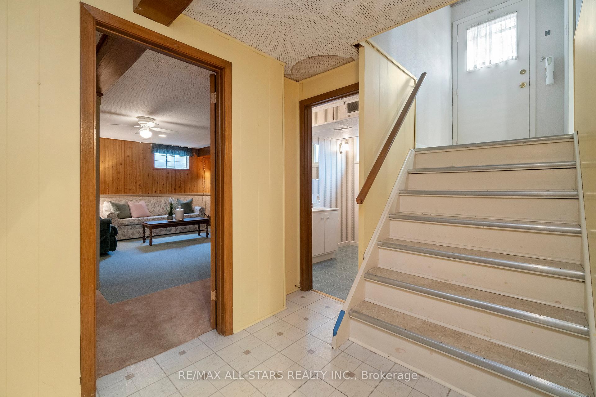 Photo 7 of 24 Ensign Place, Scarborough, Woburn — HOMEH