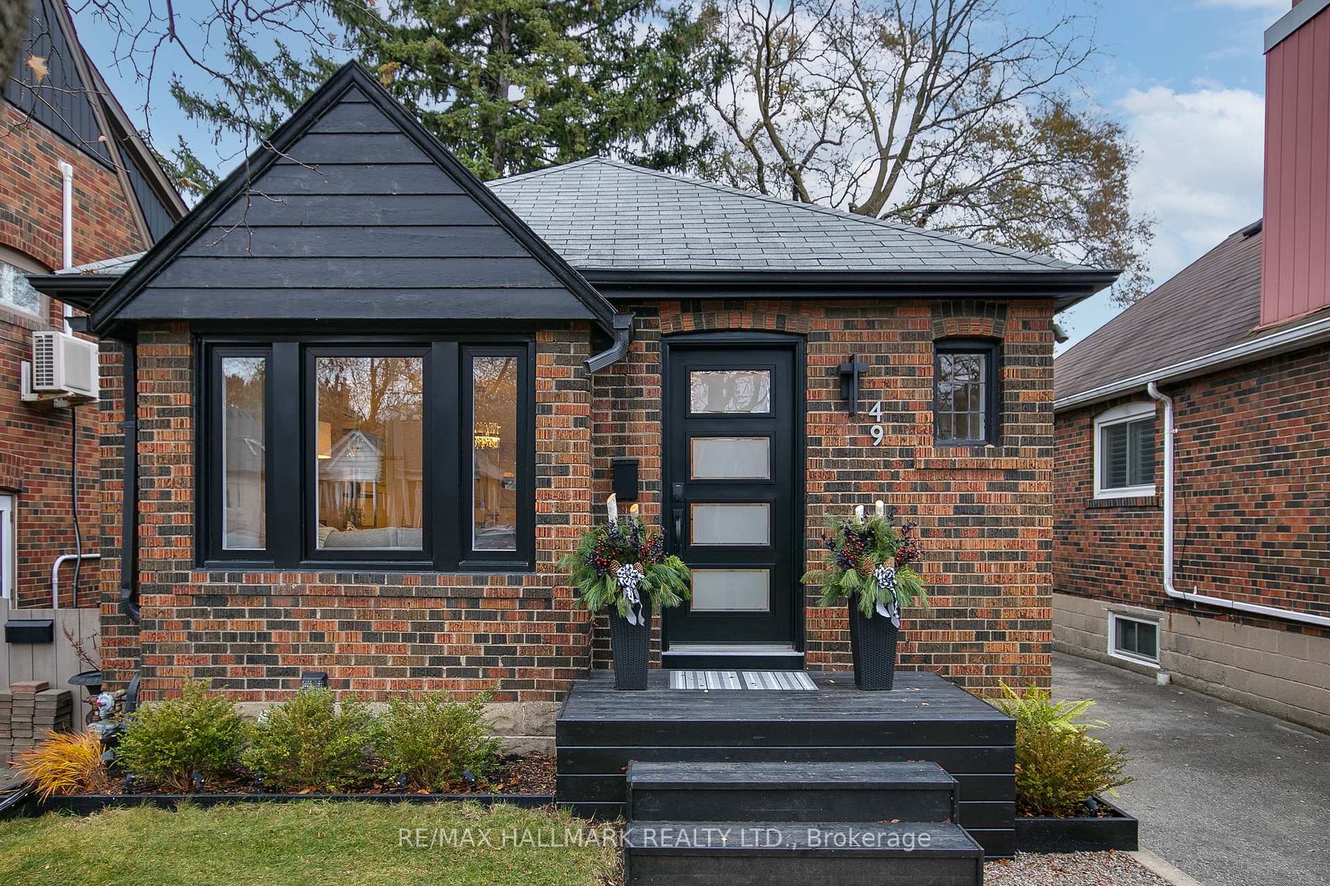 Photo 1 of Unit Lower, 49 White Birch Road, Scarborough, Birchcliffe-Cliffside — HOMEH