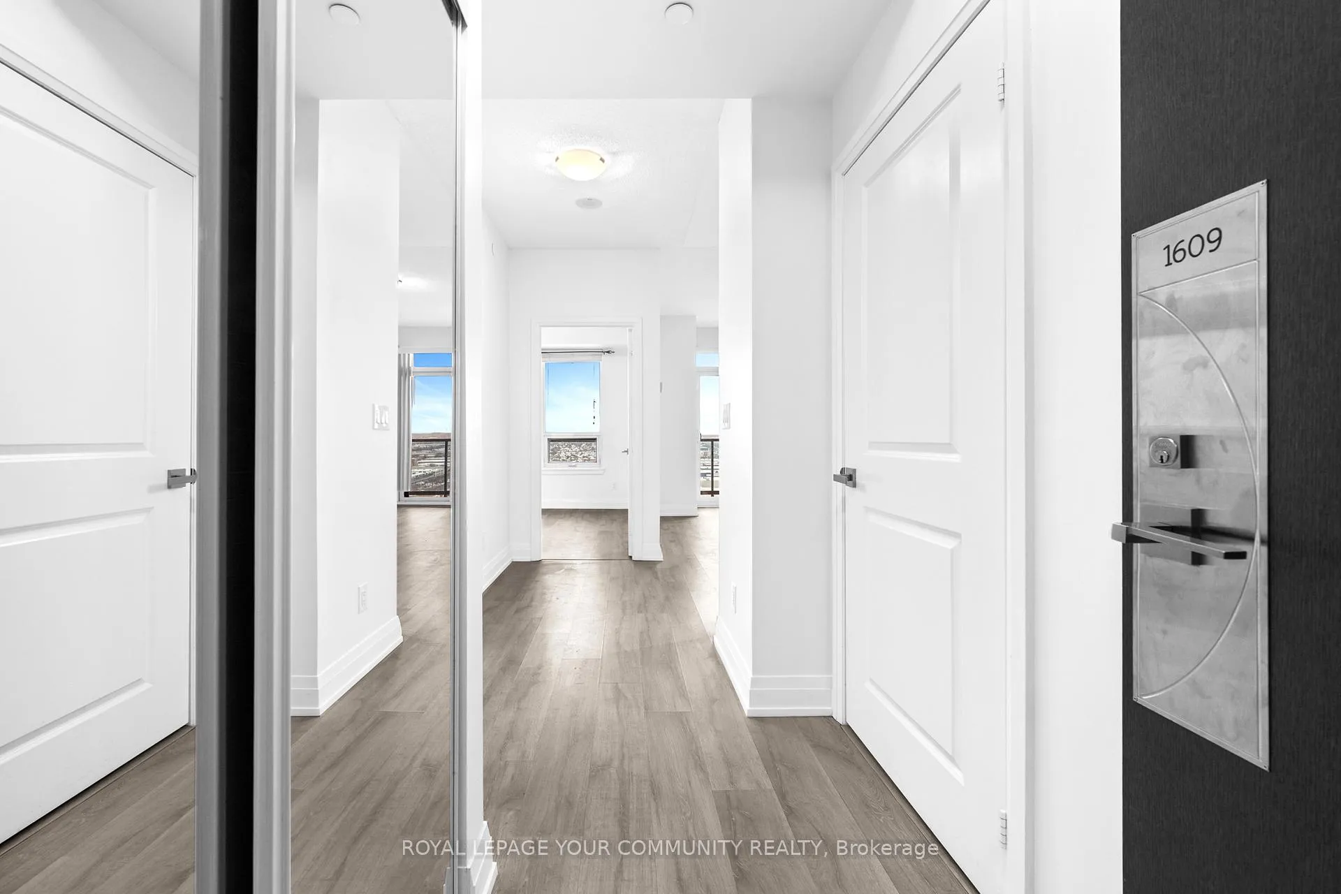 Photo 8 of Unit 1609, 3700 Highway 7 Road, Vaughan, Vaughan Corporate Centre — HOMEH