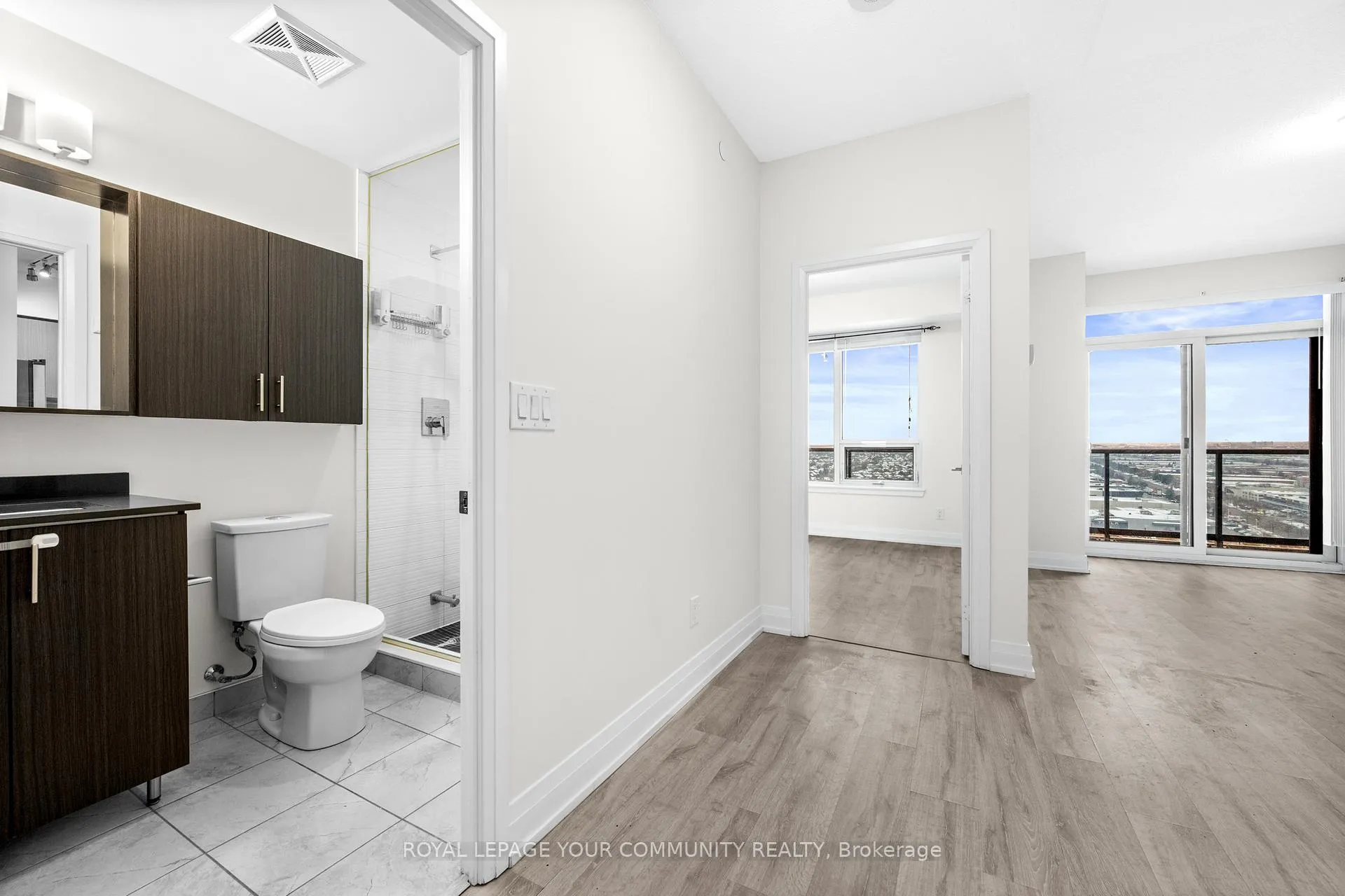 Photo 26 of Unit 1609, 3700 Highway 7 Road, Vaughan, Vaughan Corporate Centre — HOMEH
