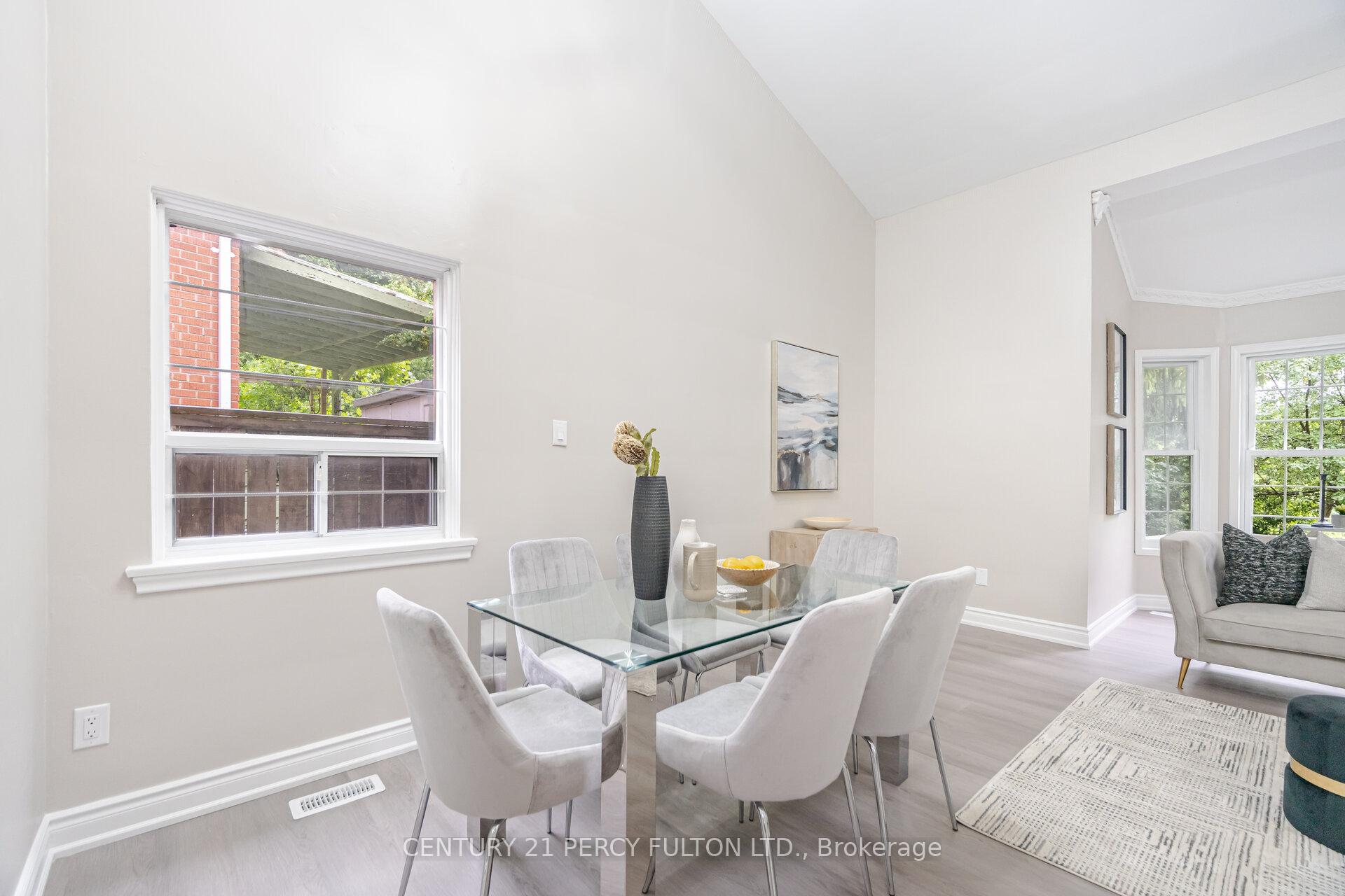 Photo 12 of 27 Benleigh Drive, Scarborough, Woburn — HOMEH