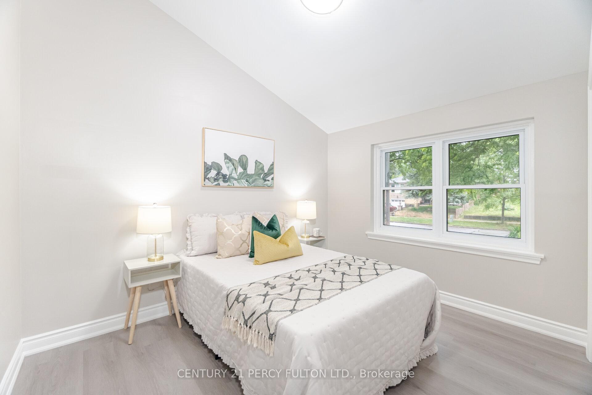 Photo 18 of 27 Benleigh Drive, Scarborough, Woburn — HOMEH