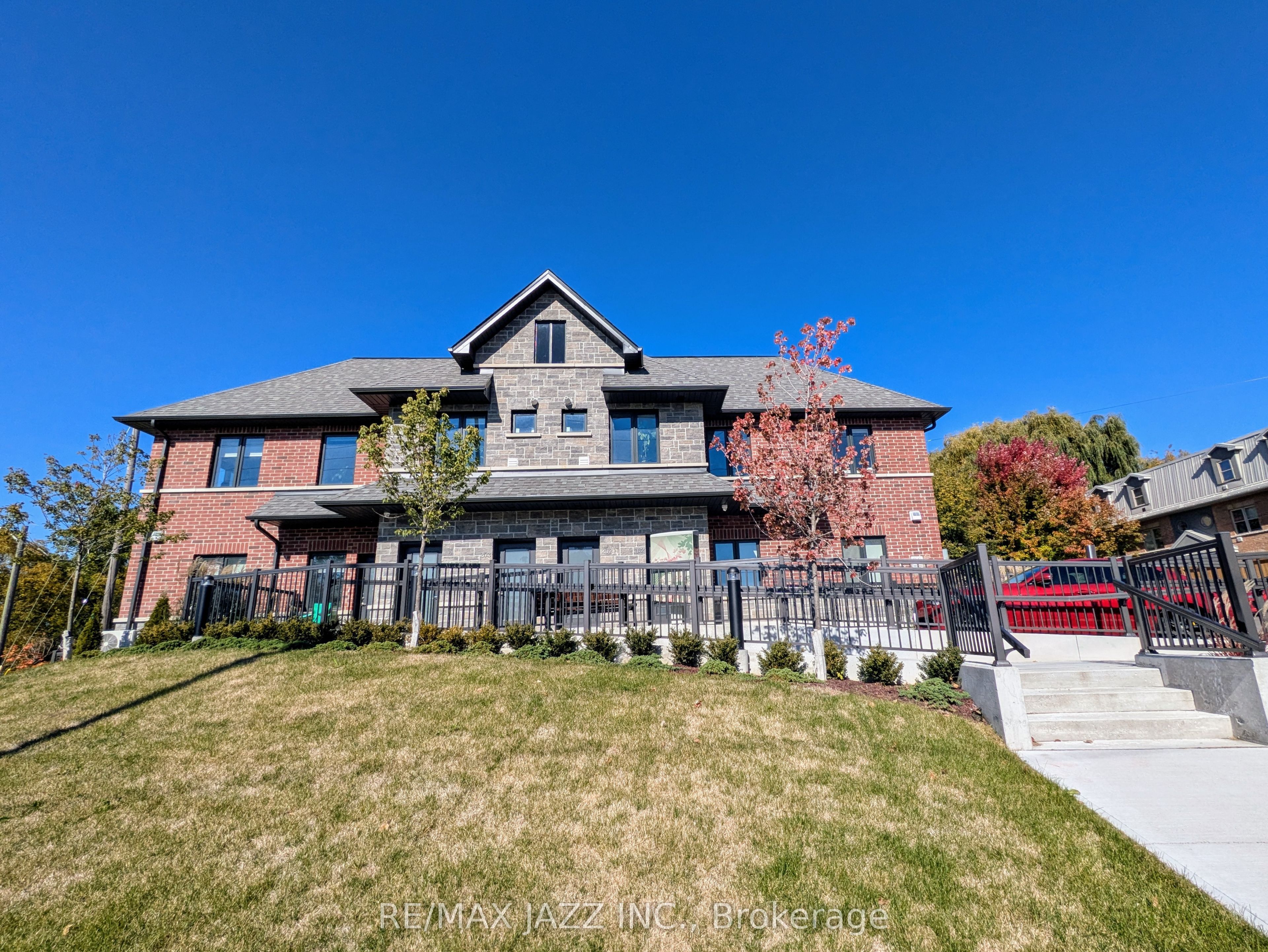 Photo 24 of Unit 105, 750 King Street E, Oshawa, Eastdale — HOMEH