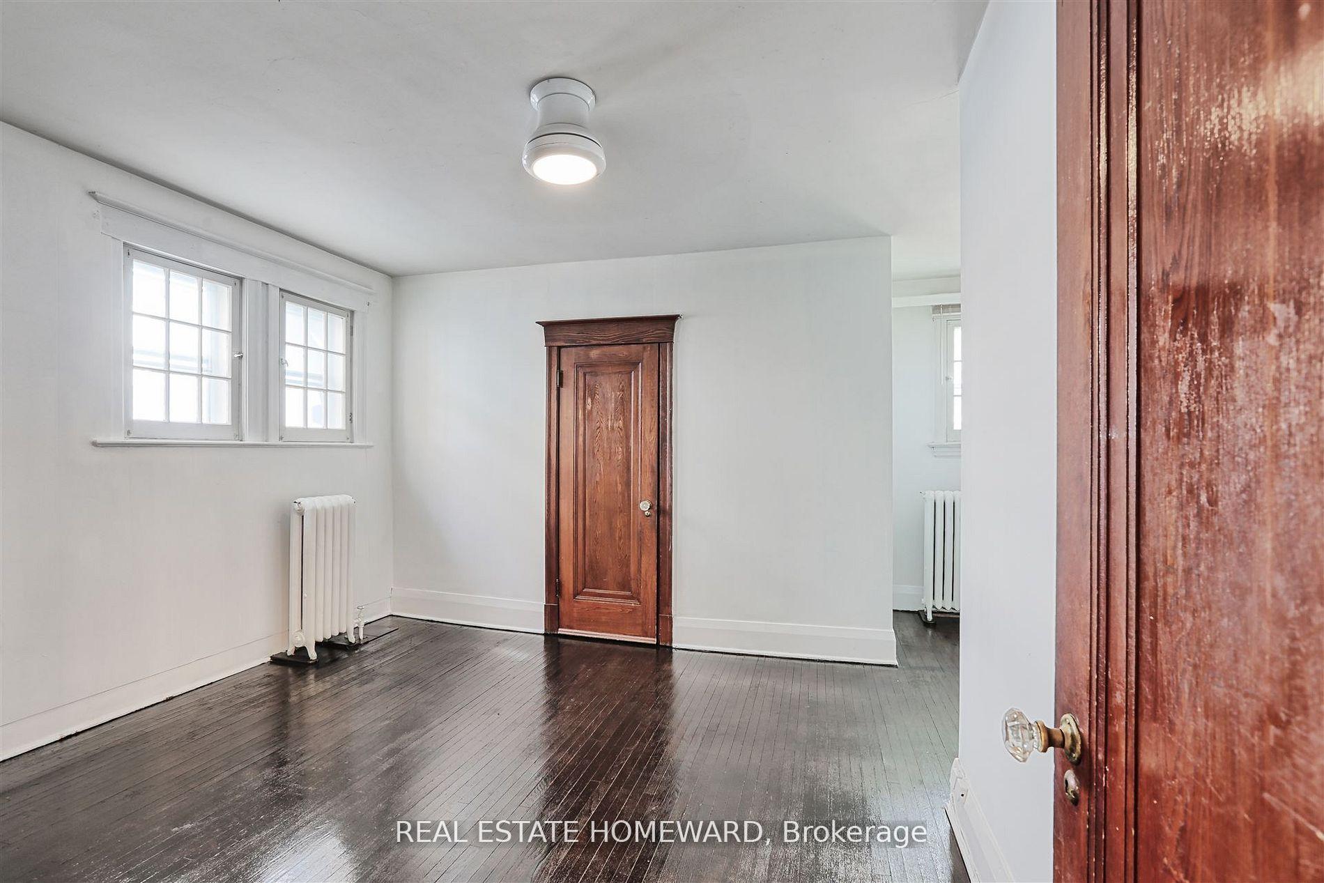 Photo 28 of 50 Courcelette Road, Scarborough, Birchcliffe-Cliffside — HOMEH