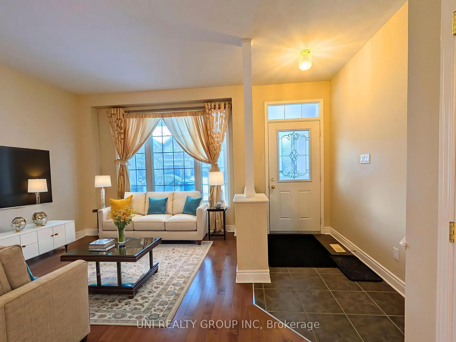 Photo 3 of 105 Cheyenne Way, Ottawa, Barrhaven - Stonebridge — HOMEH