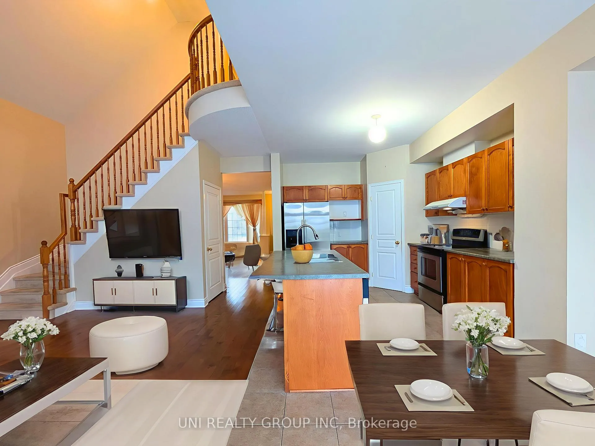Photo 13 of 105 Cheyenne Way, Ottawa, Barrhaven - Stonebridge — HOMEH
