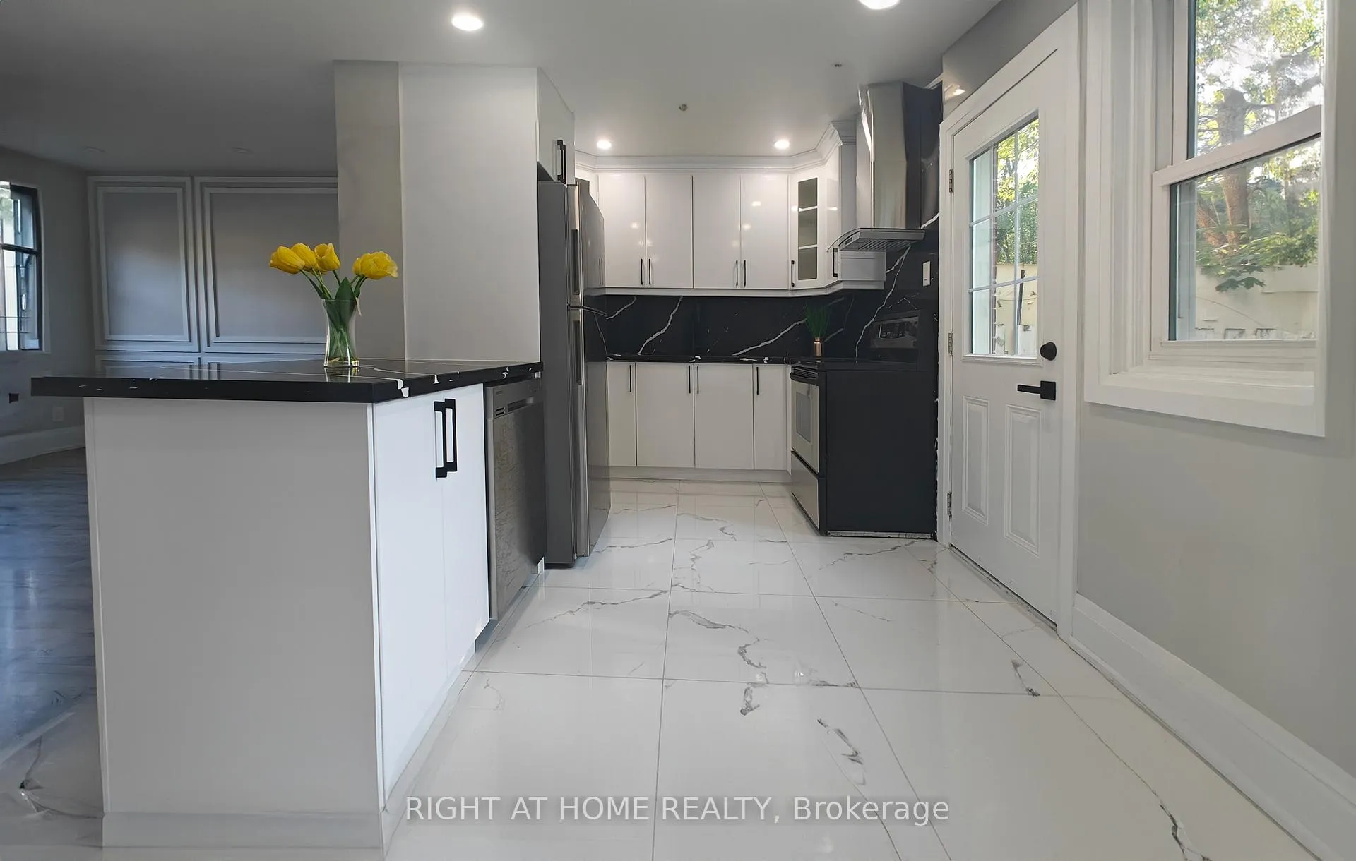 Photo 9 of 381 East 23rd Street, Hamilton, Burkholme — HOMEH