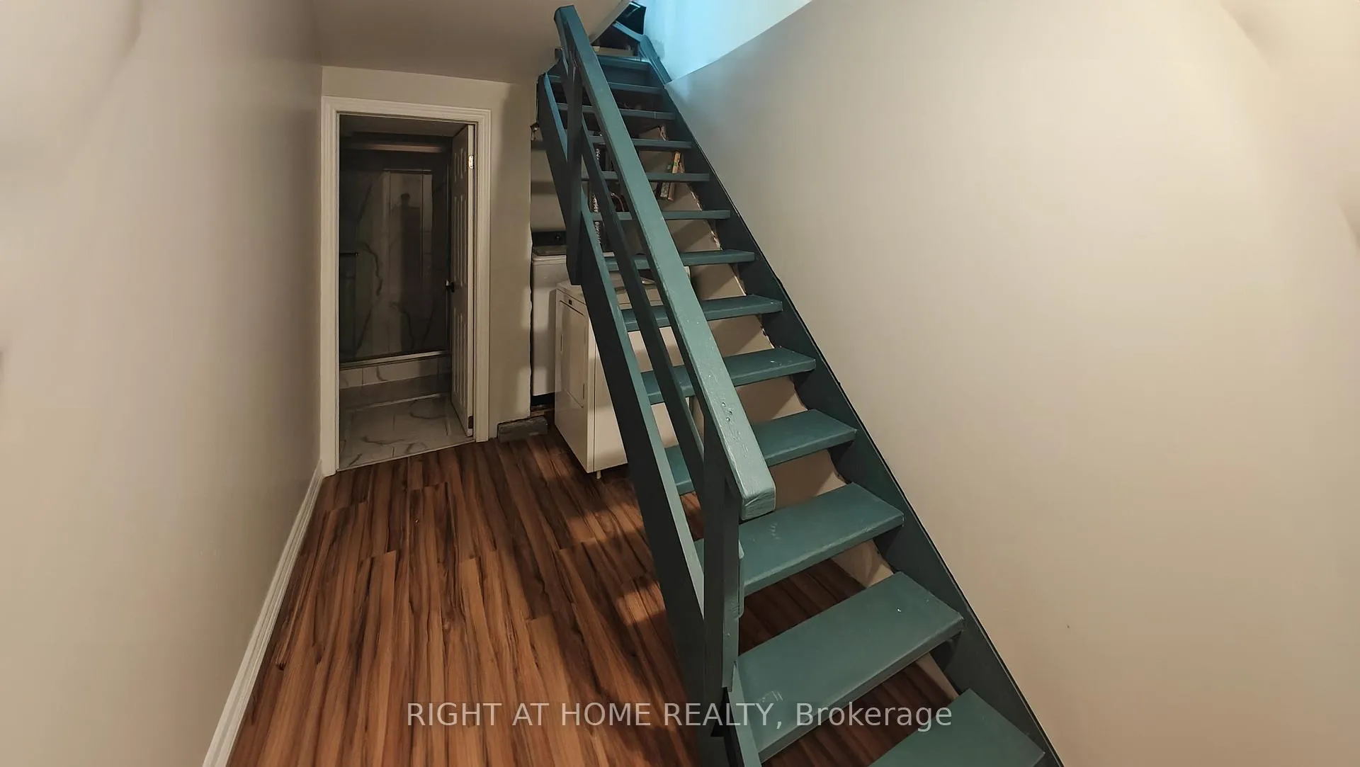 Photo 32 of 381 East 23rd Street, Hamilton, Burkholme — HOMEH