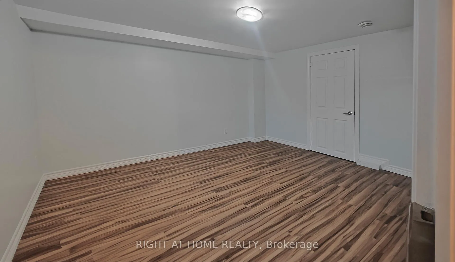 Photo 33 of 381 East 23rd Street, Hamilton, Burkholme — HOMEH