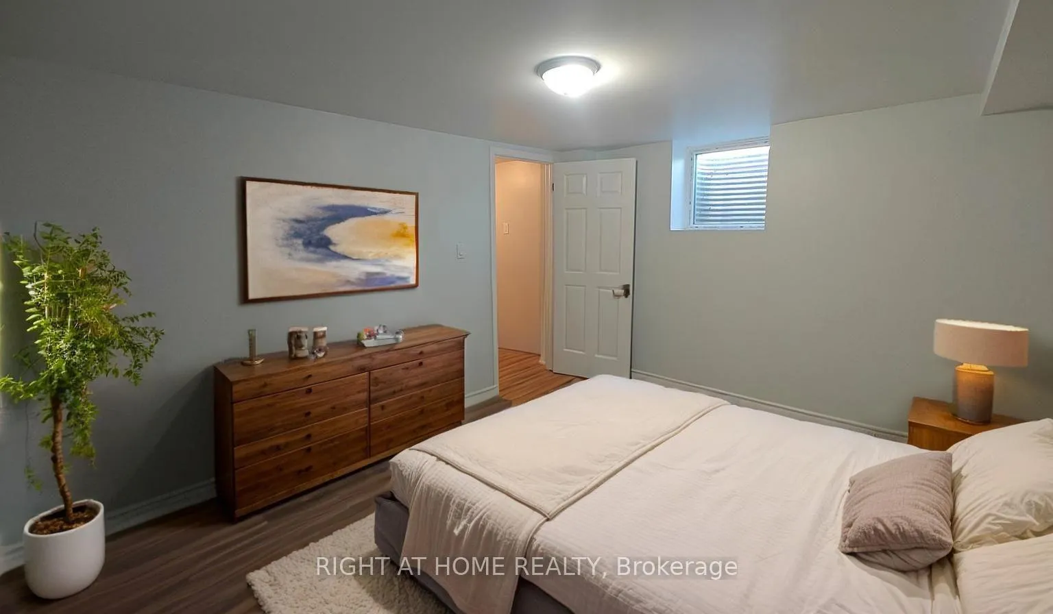 Photo 36 of 381 East 23rd Street, Hamilton, Burkholme — HOMEH
