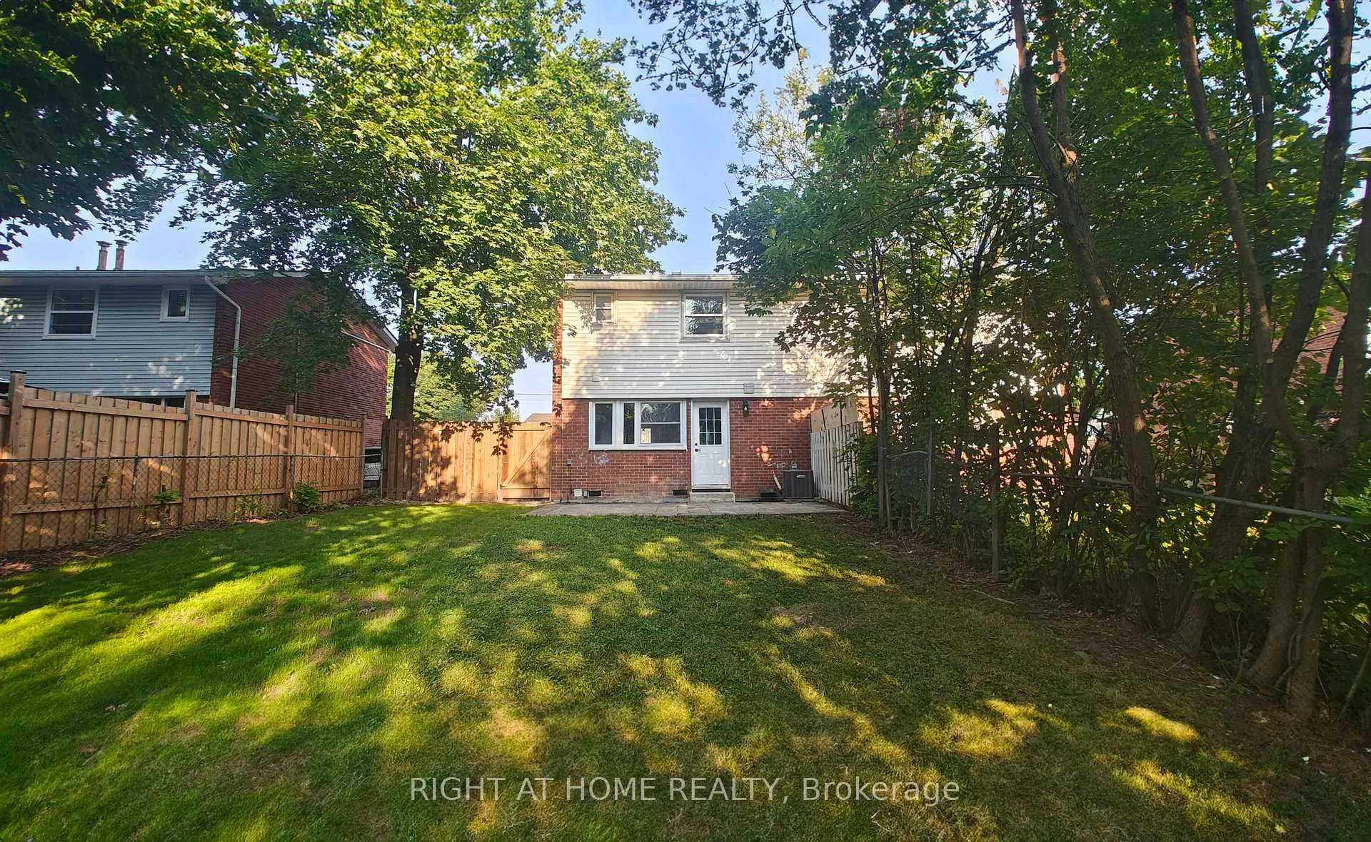 Photo 40 of 381 East 23rd Street, Hamilton, Burkholme — HOMEH