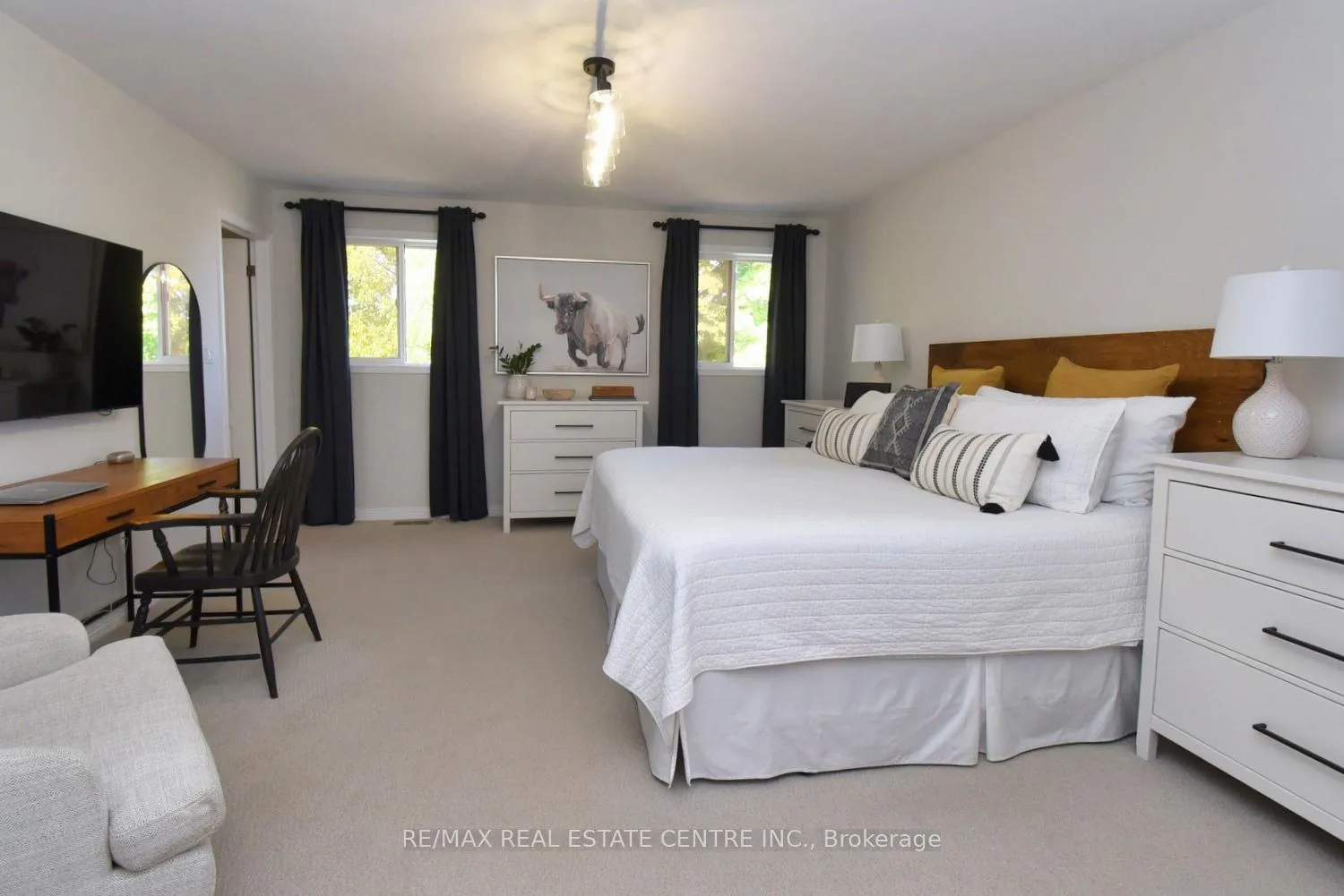 Photo 33 of 35 Eringate Drive, Hamilton, Stoney Creek Mountain — HOMEH