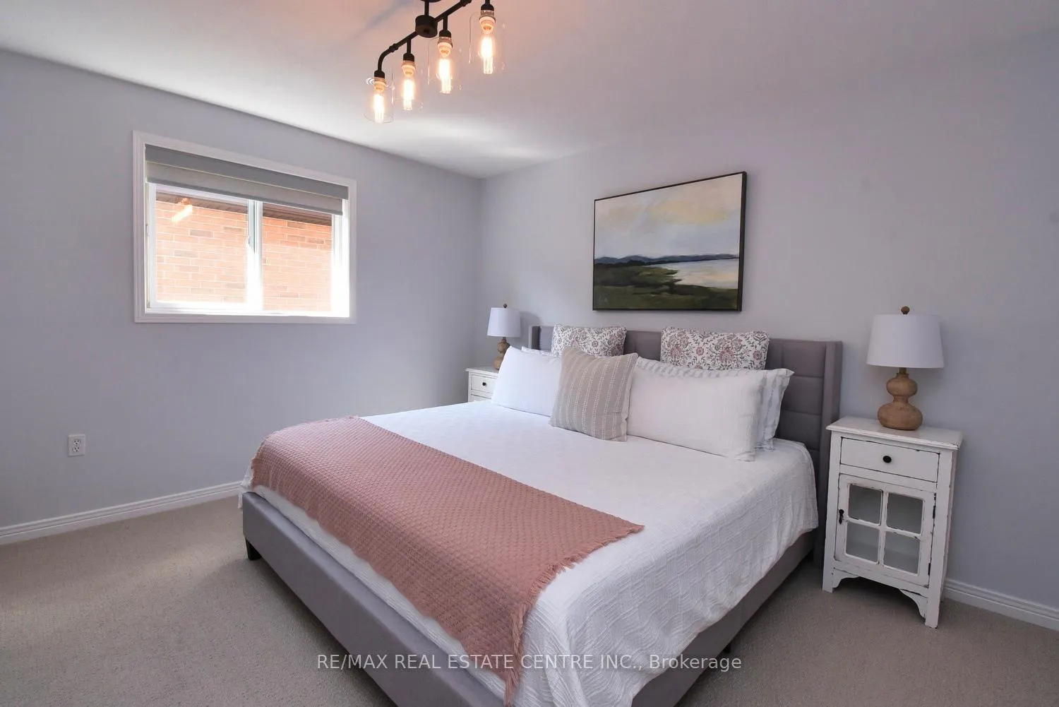 Photo 42 of 35 Eringate Drive, Hamilton, Stoney Creek Mountain — HOMEH