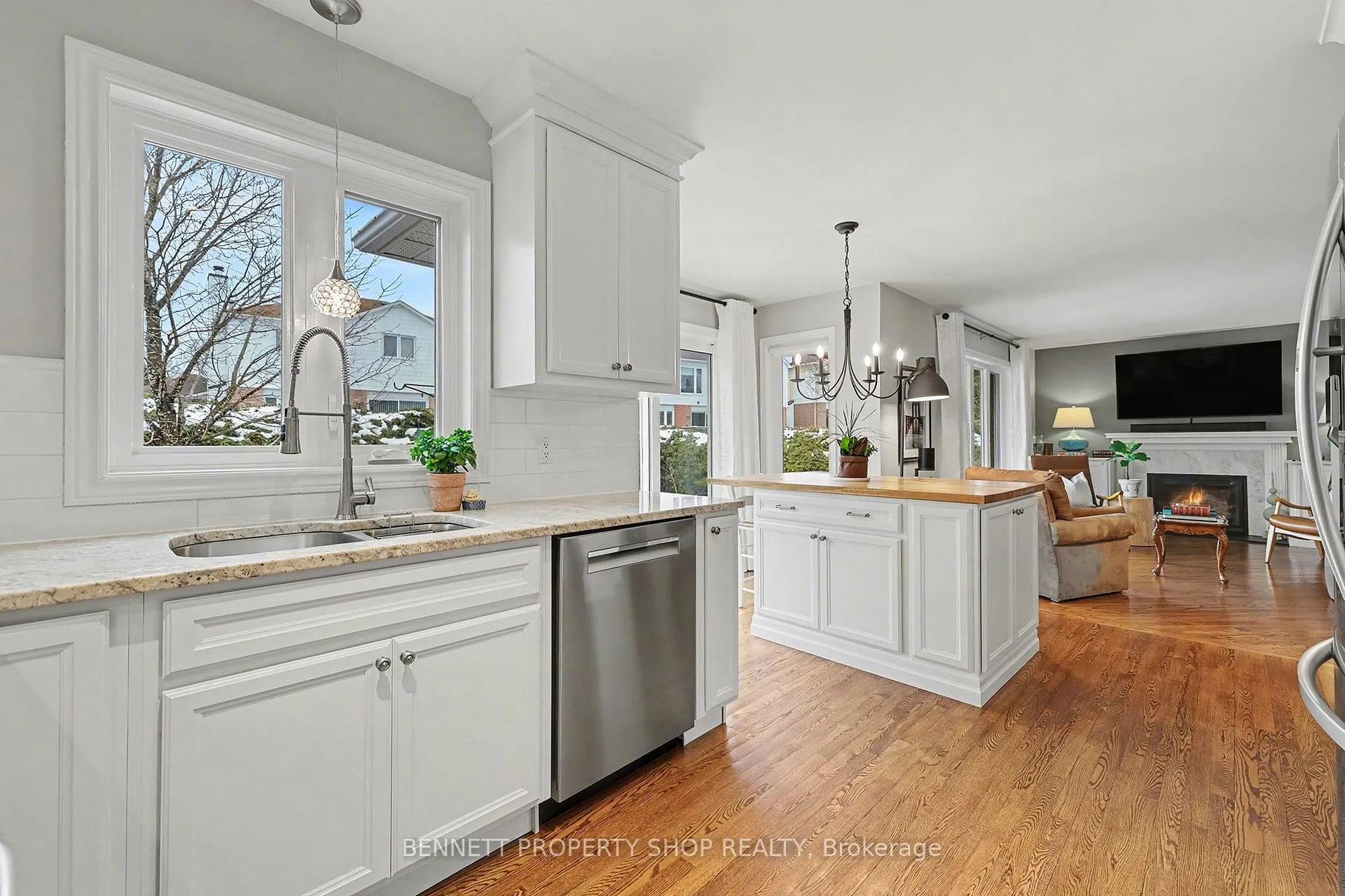 Photo 11 of 12 Sherk Crescent, Ottawa, Kanata - Kanata Lakes/Heritage Hills — HOMEH