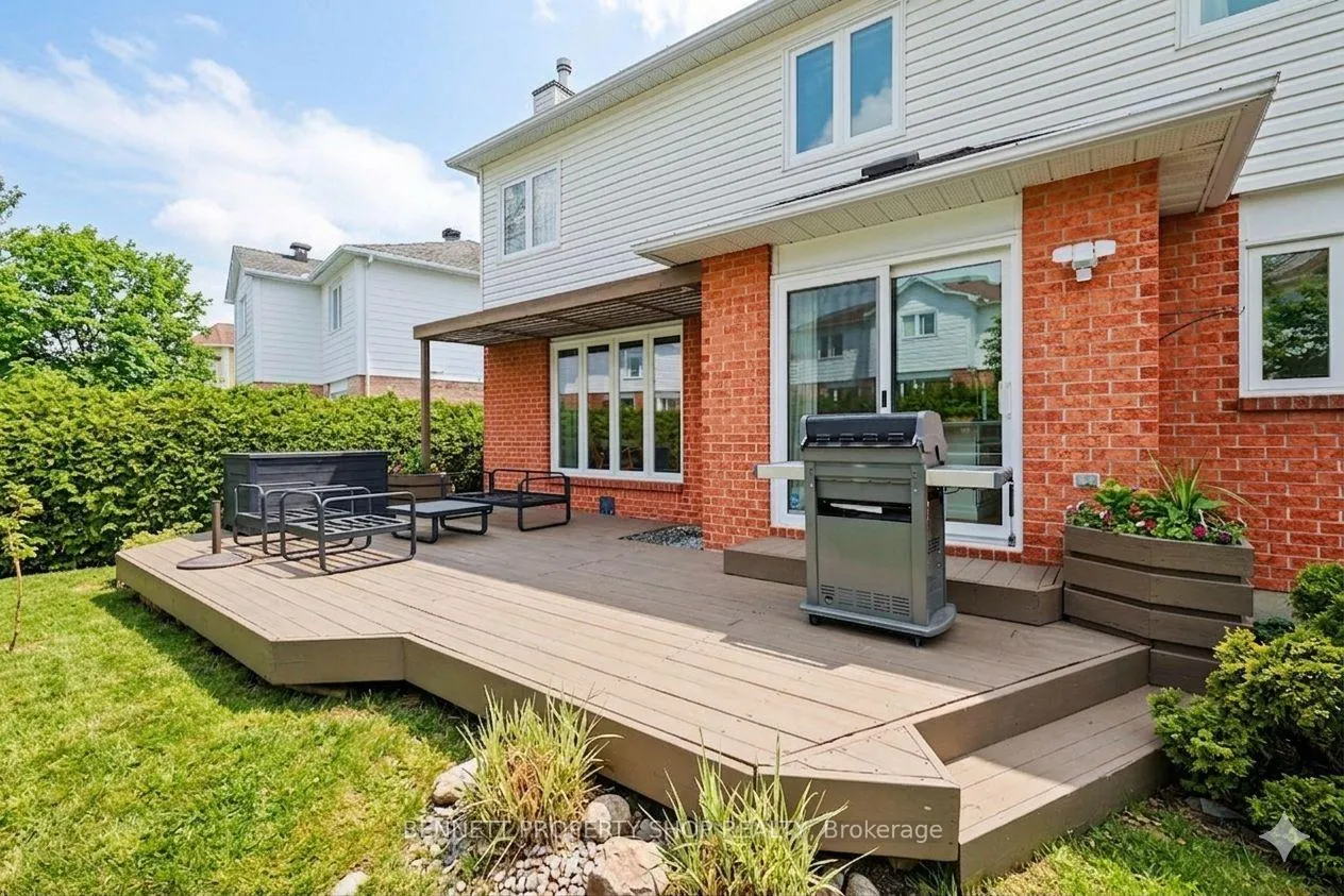 Photo 30 of 12 Sherk Crescent, Ottawa, Kanata - Kanata Lakes/Heritage Hills — HOMEH