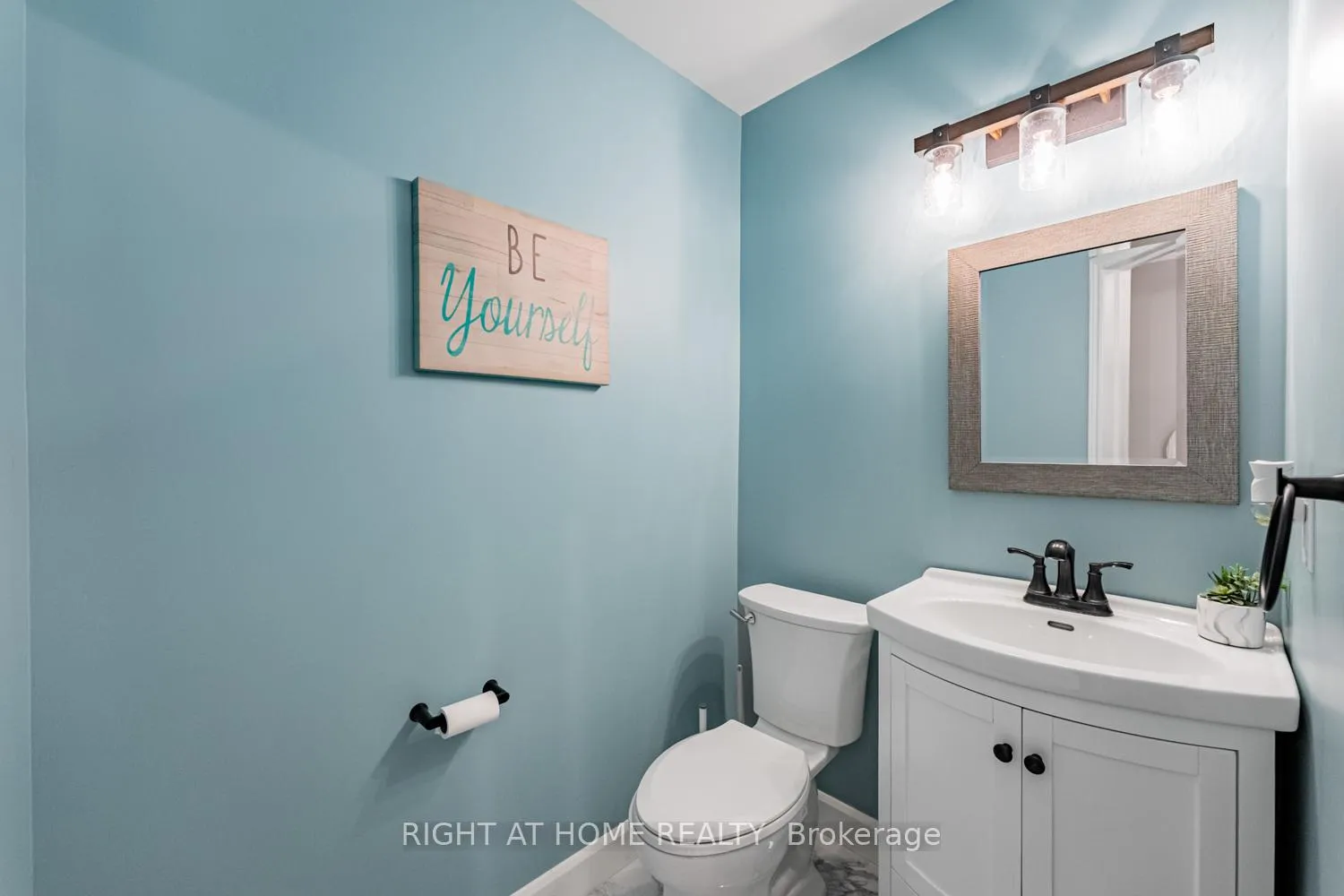 Photo 3 of 52 Milson Crescent, Guelph, Kortright Hills — HOMEH