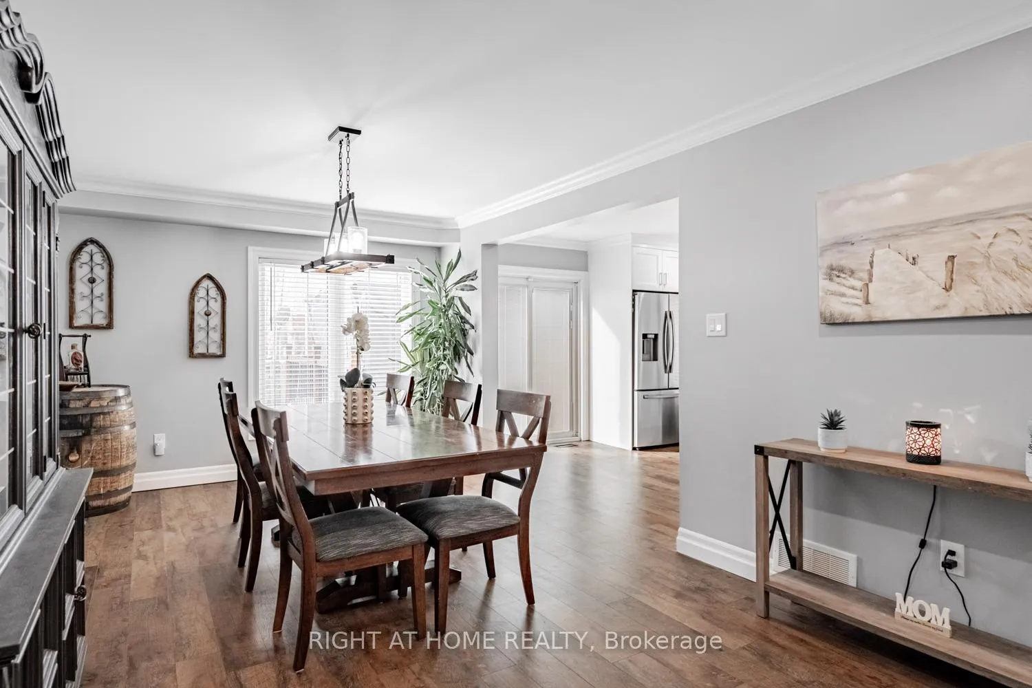 Photo 8 of 52 Milson Crescent, Guelph, Kortright Hills — HOMEH