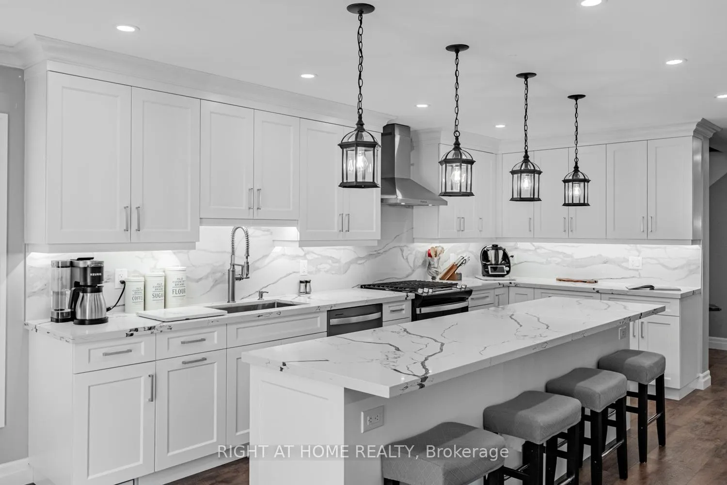 Photo 9 of 52 Milson Crescent, Guelph, Kortright Hills — HOMEH