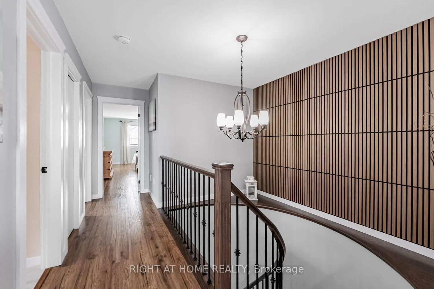 Photo 13 of 52 Milson Crescent, Guelph, Kortright Hills — HOMEH