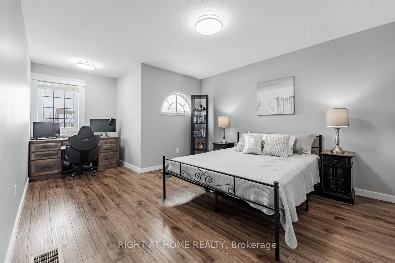 Photo 19 of 52 Milson Crescent, Guelph, Kortright Hills — HOMEH