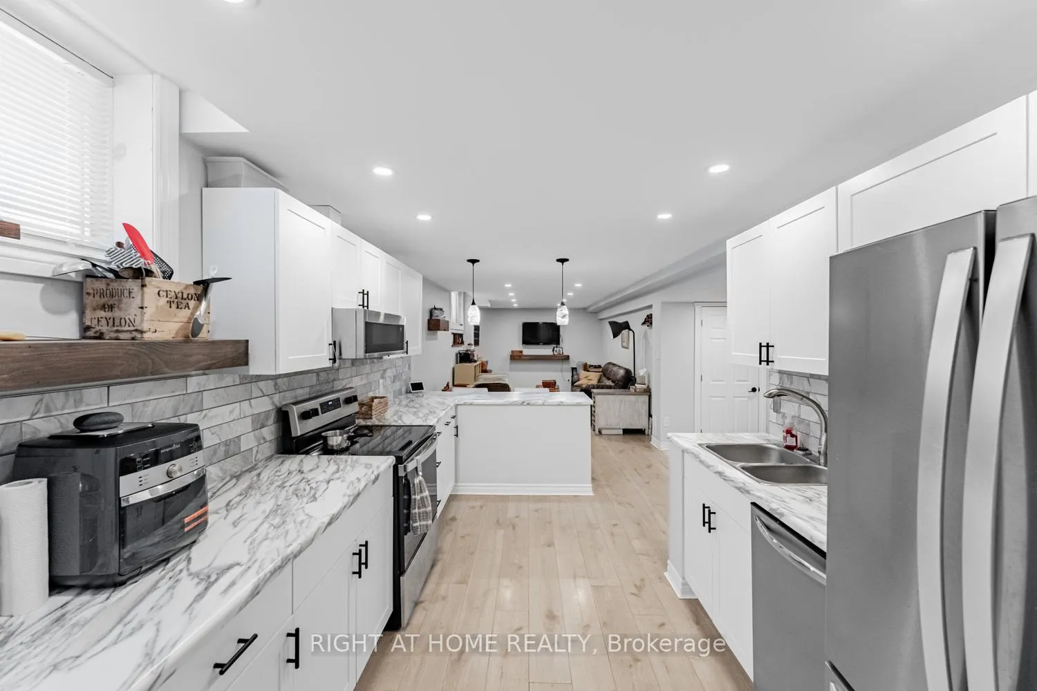 Photo 24 of 52 Milson Crescent, Guelph, Kortright Hills — HOMEH