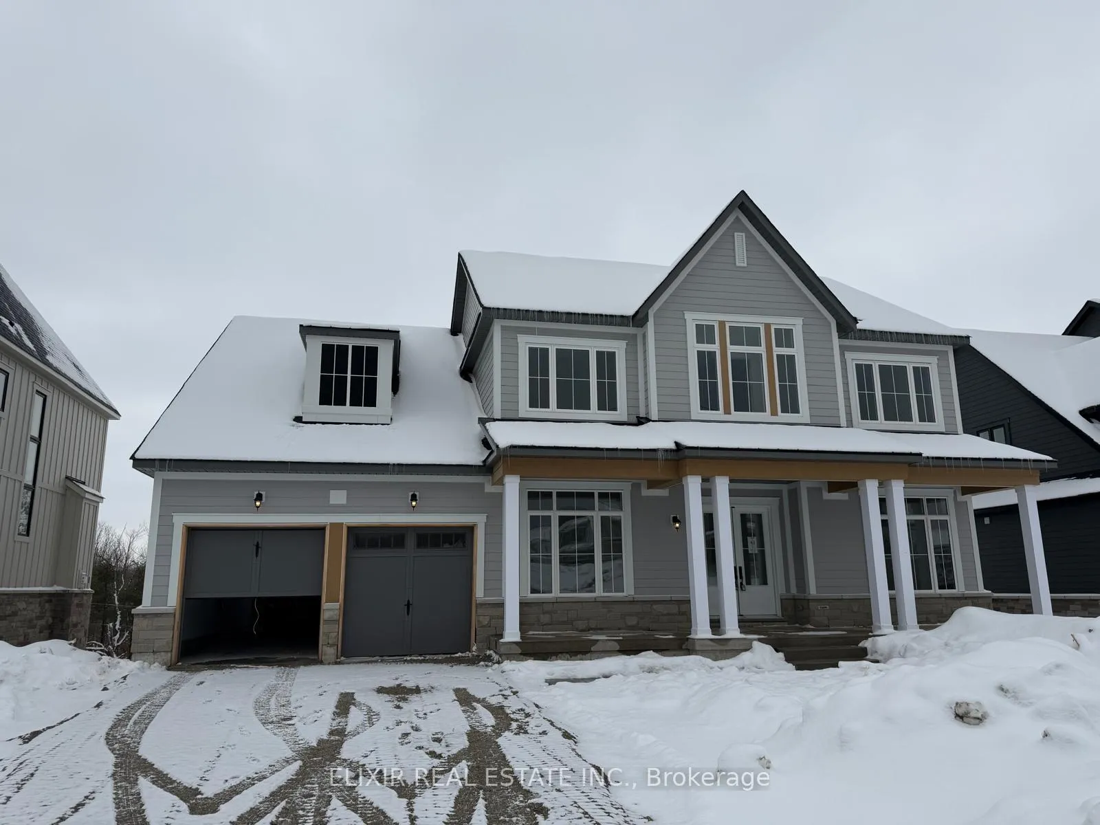 Front of 92 Pearsall Place
