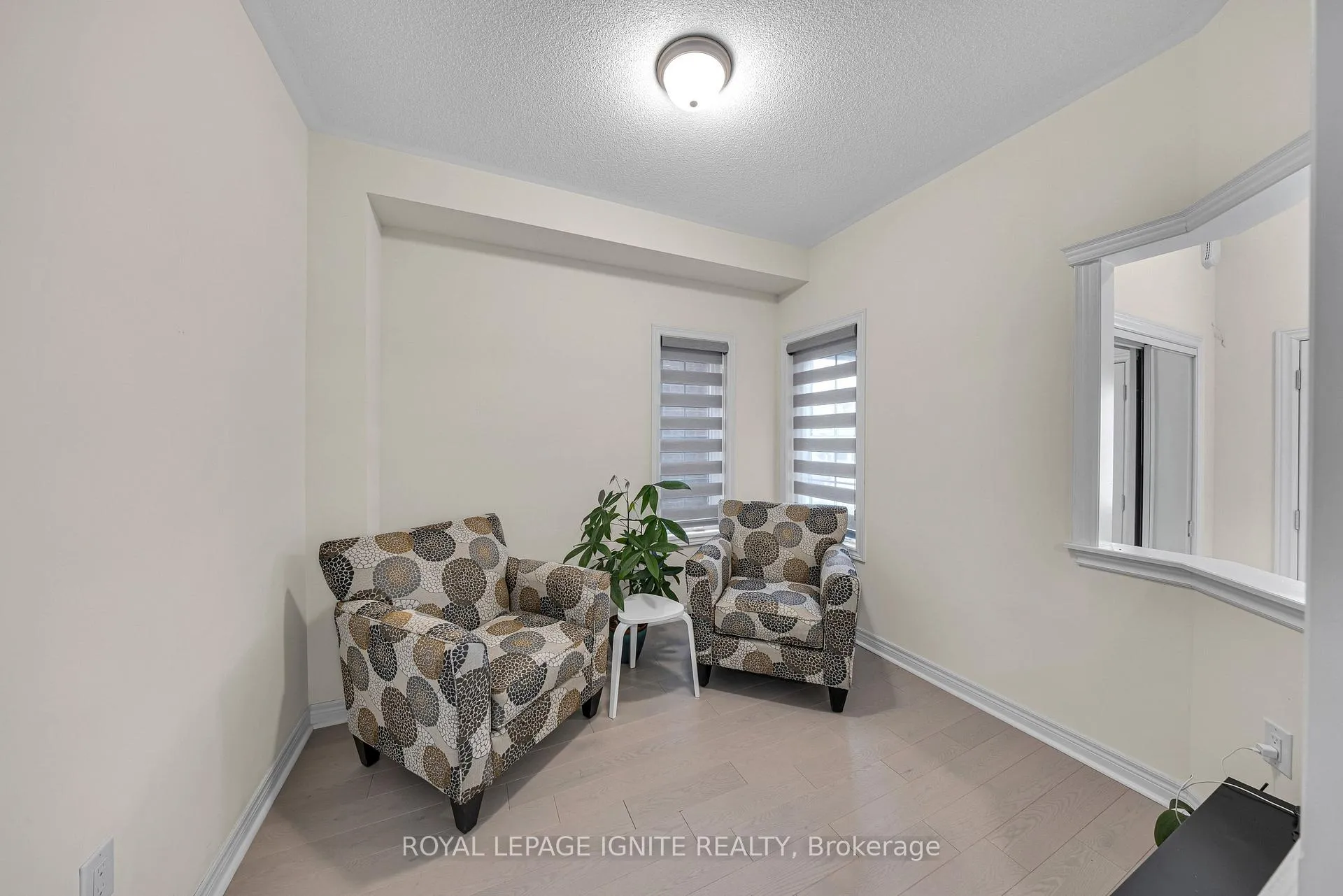 Photo 6 of 725 Audley Road S, Ajax, South East — HOMEH