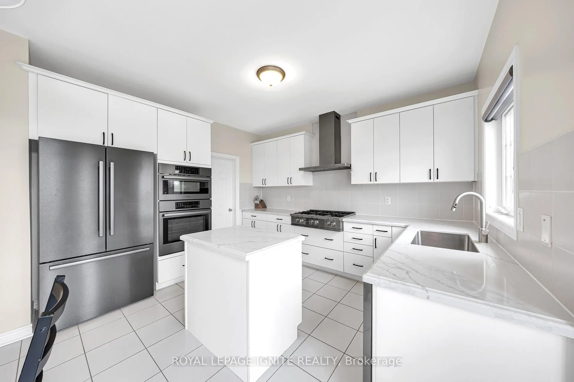 Photo 20 of 725 Audley Road S, Ajax, South East — HOMEH