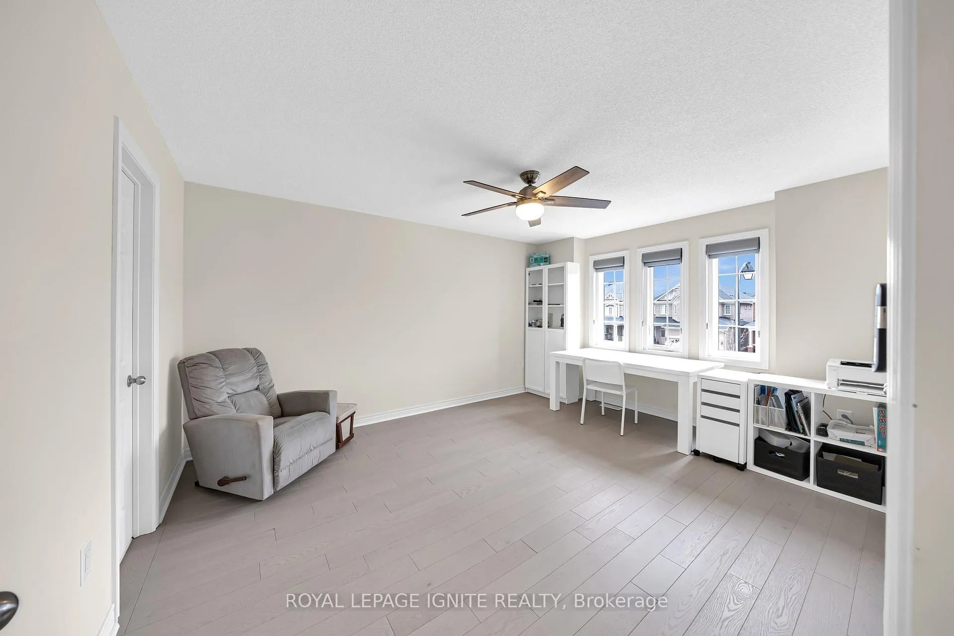 Photo 32 of 725 Audley Road S, Ajax, South East — HOMEH