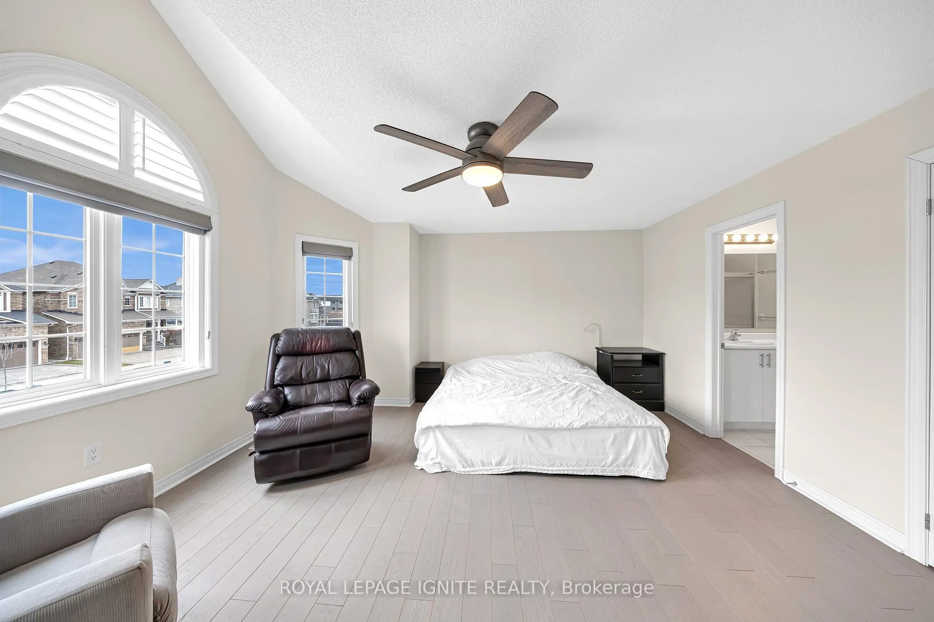 Photo 35 of 725 Audley Road S, Ajax, South East — HOMEH