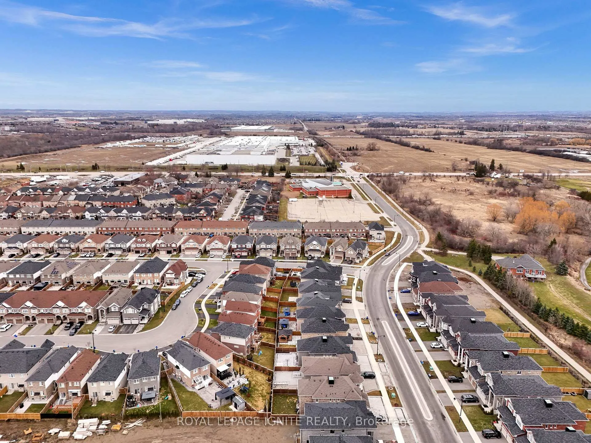 Photo 48 of 725 Audley Road S, Ajax, South East — HOMEH
