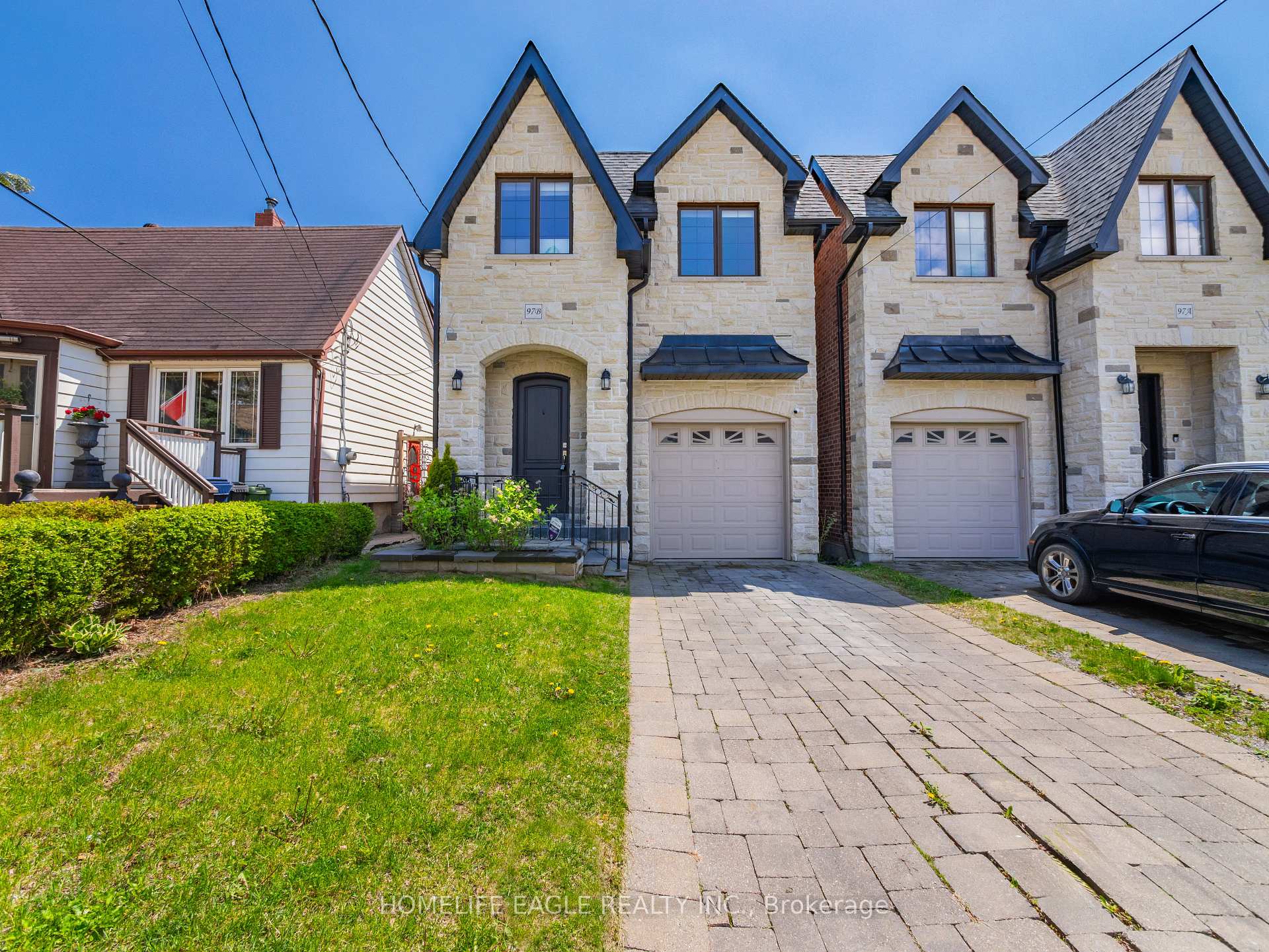 Front of 97B Craiglee Drive
