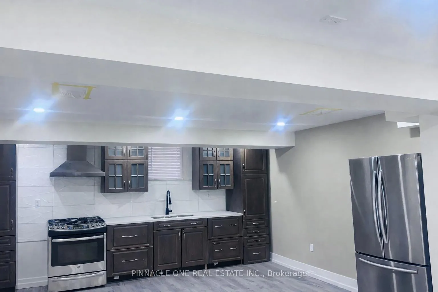 Photo 5 of 357 Mactier Drive, Vaughan, Kleinburg — HOMEH