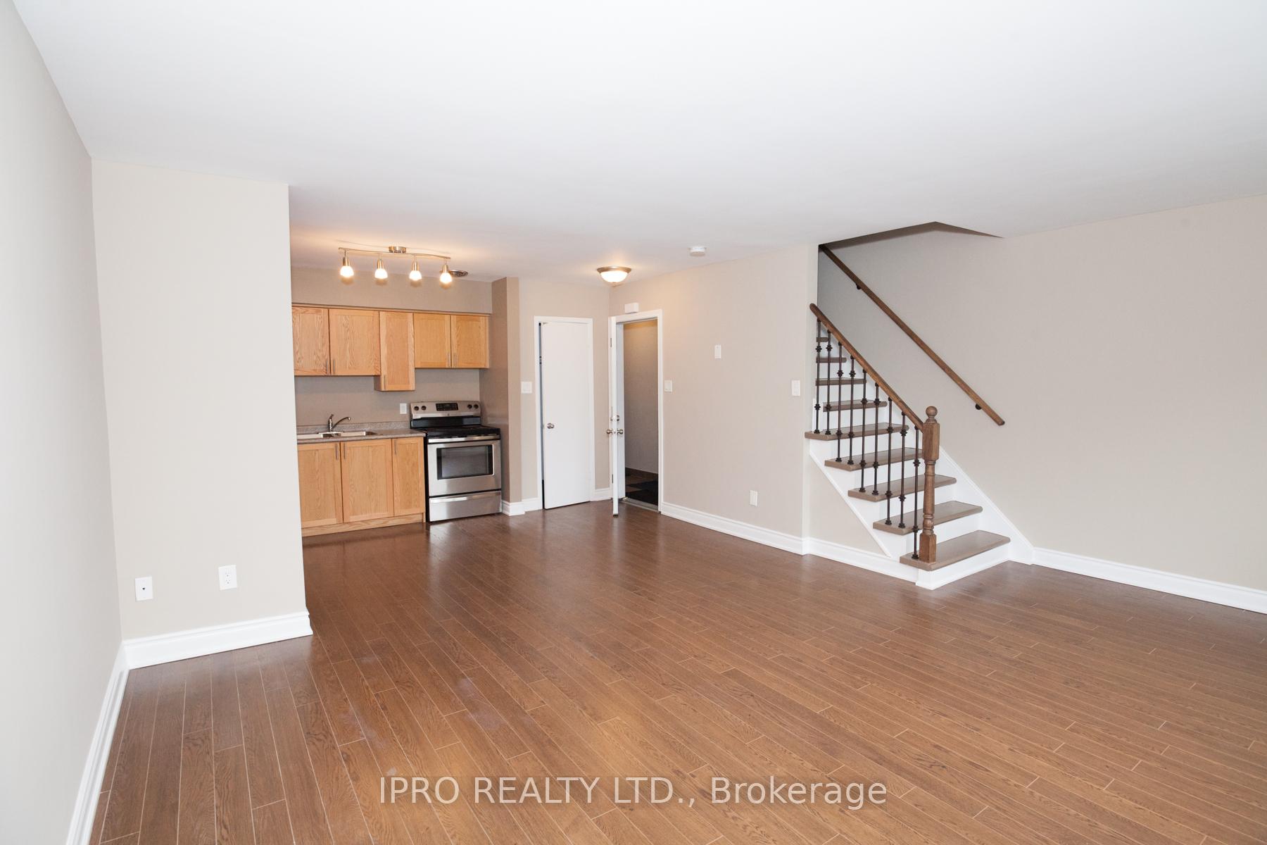 Photo 4 of Unit UPPER, 920 Pape Avenue, Toronto, Danforth Village-East York — HOMEH