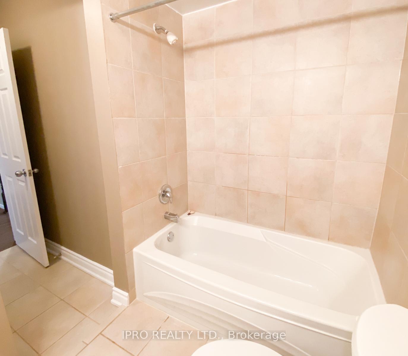 Photo 22 of Unit UPPER, 920 Pape Avenue, Toronto, Danforth Village-East York — HOMEH